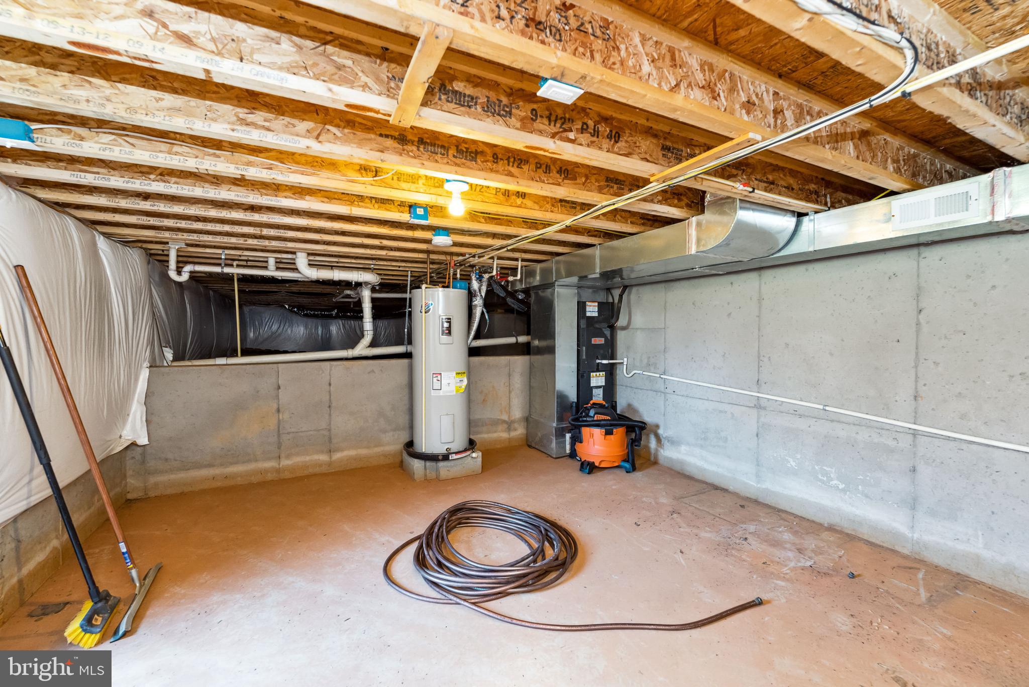 GOLDEN HILL ESTS - Residential