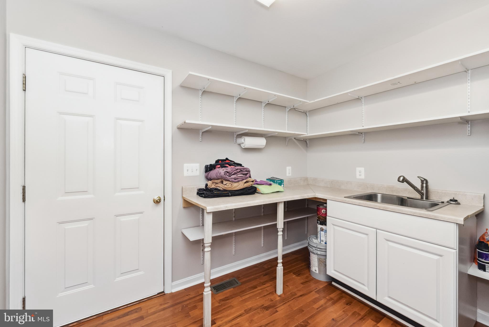 GOLDEN HILL ESTS - Residential