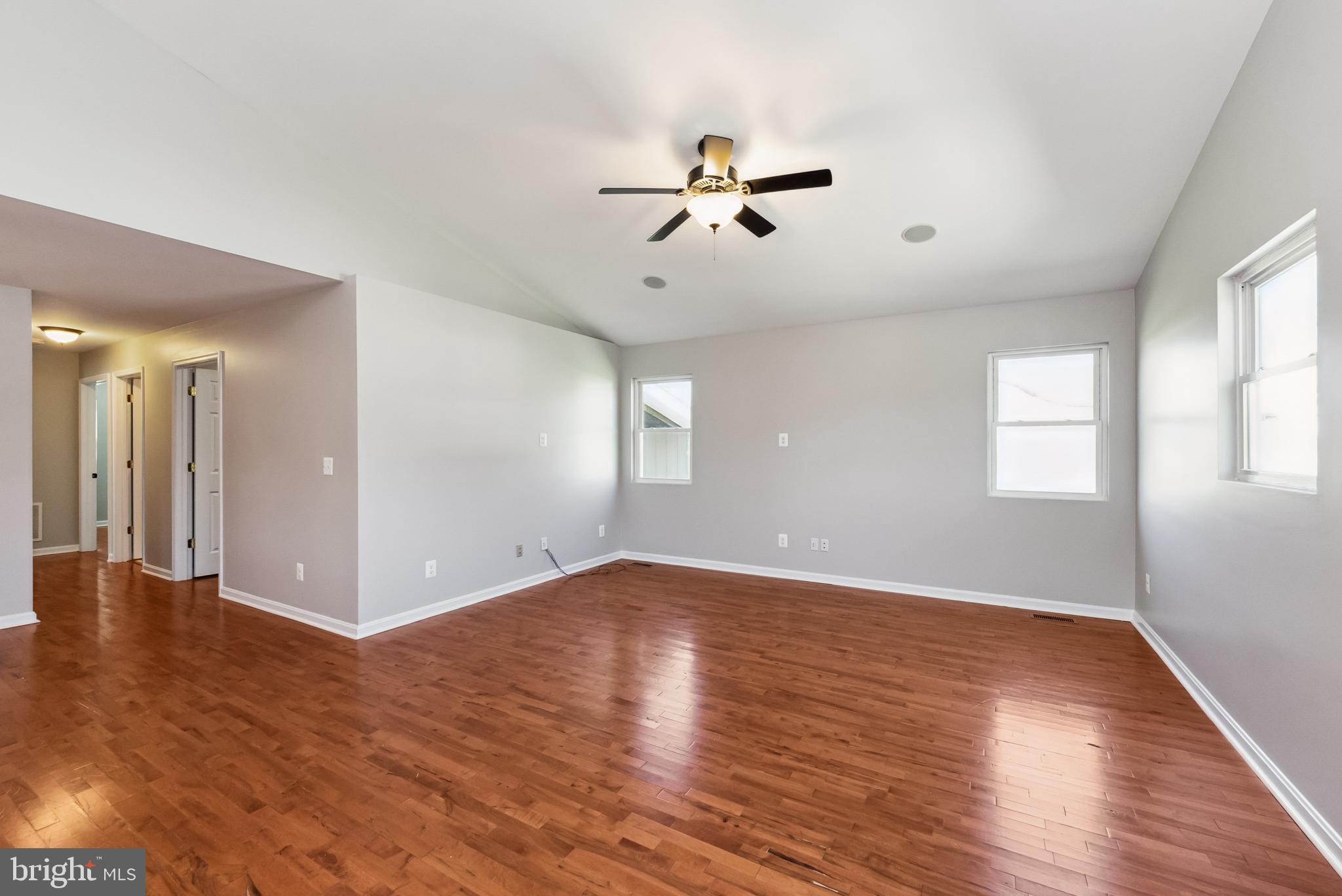 GOLDEN HILL ESTS - Residential