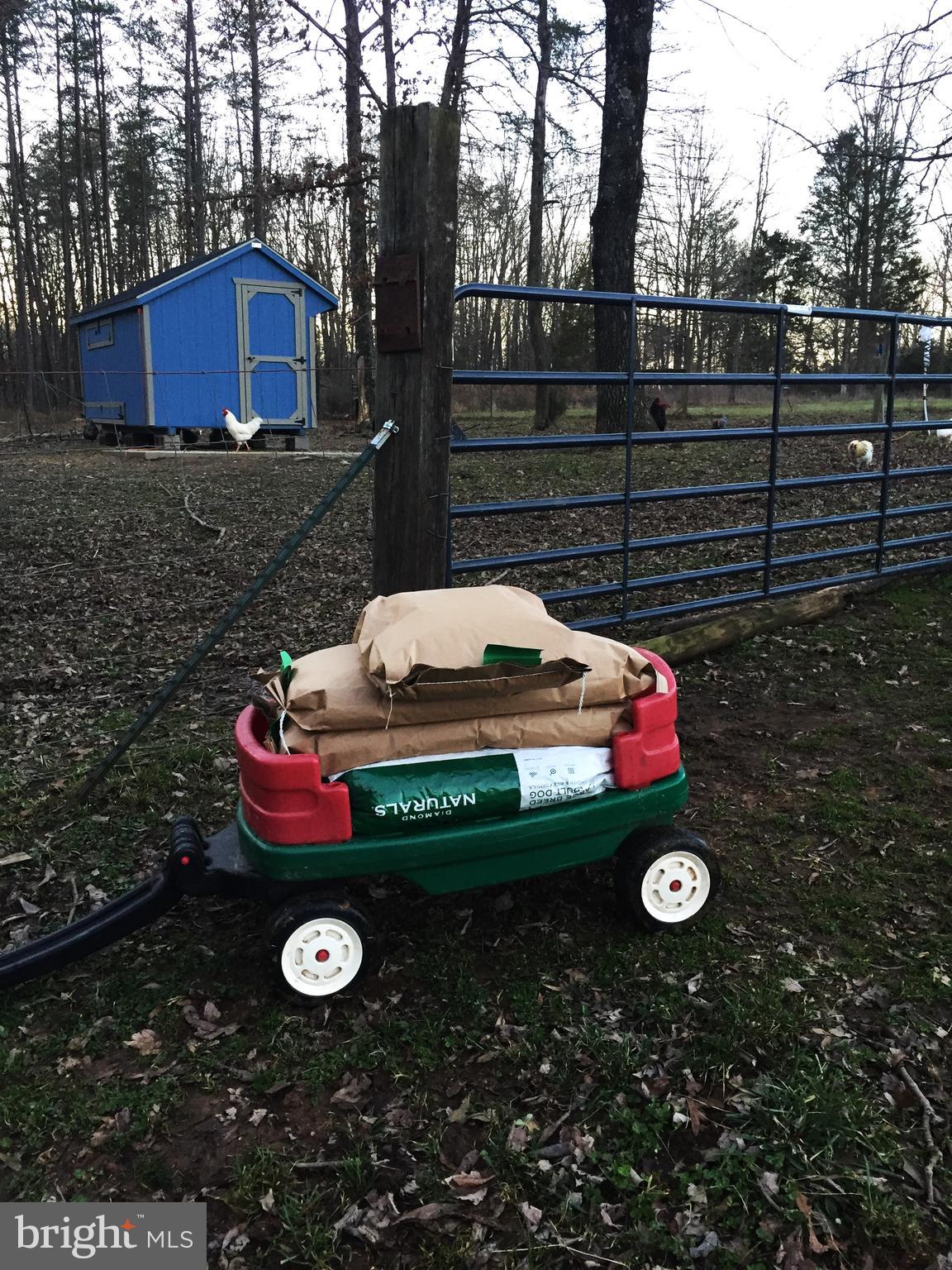 GOLDEN HILL ESTS - Residential