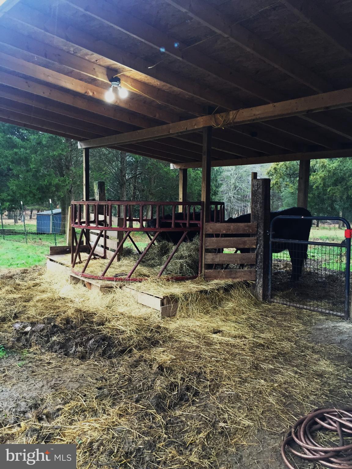 GOLDEN HILL ESTS - Residential