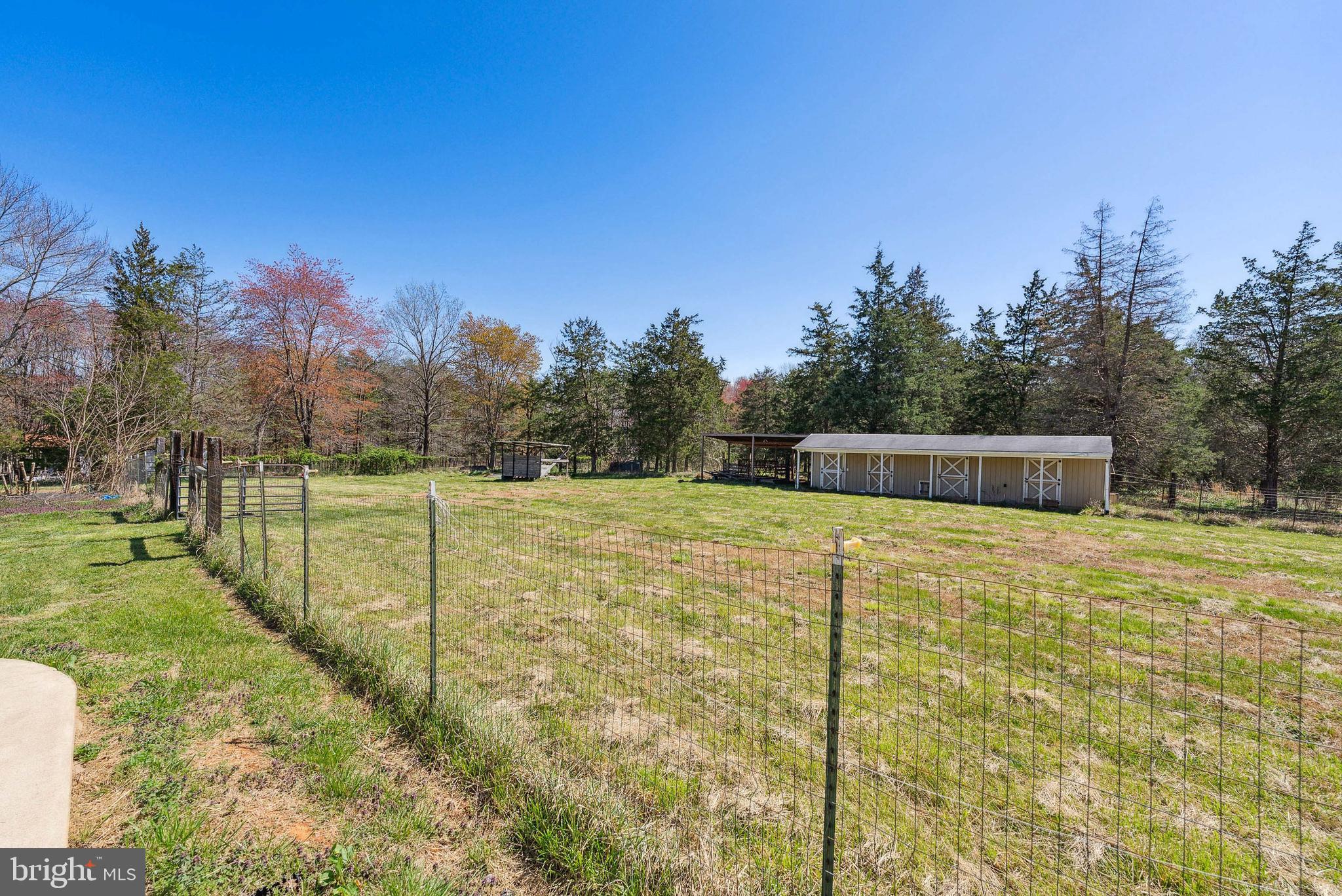 GOLDEN HILL ESTS - Residential