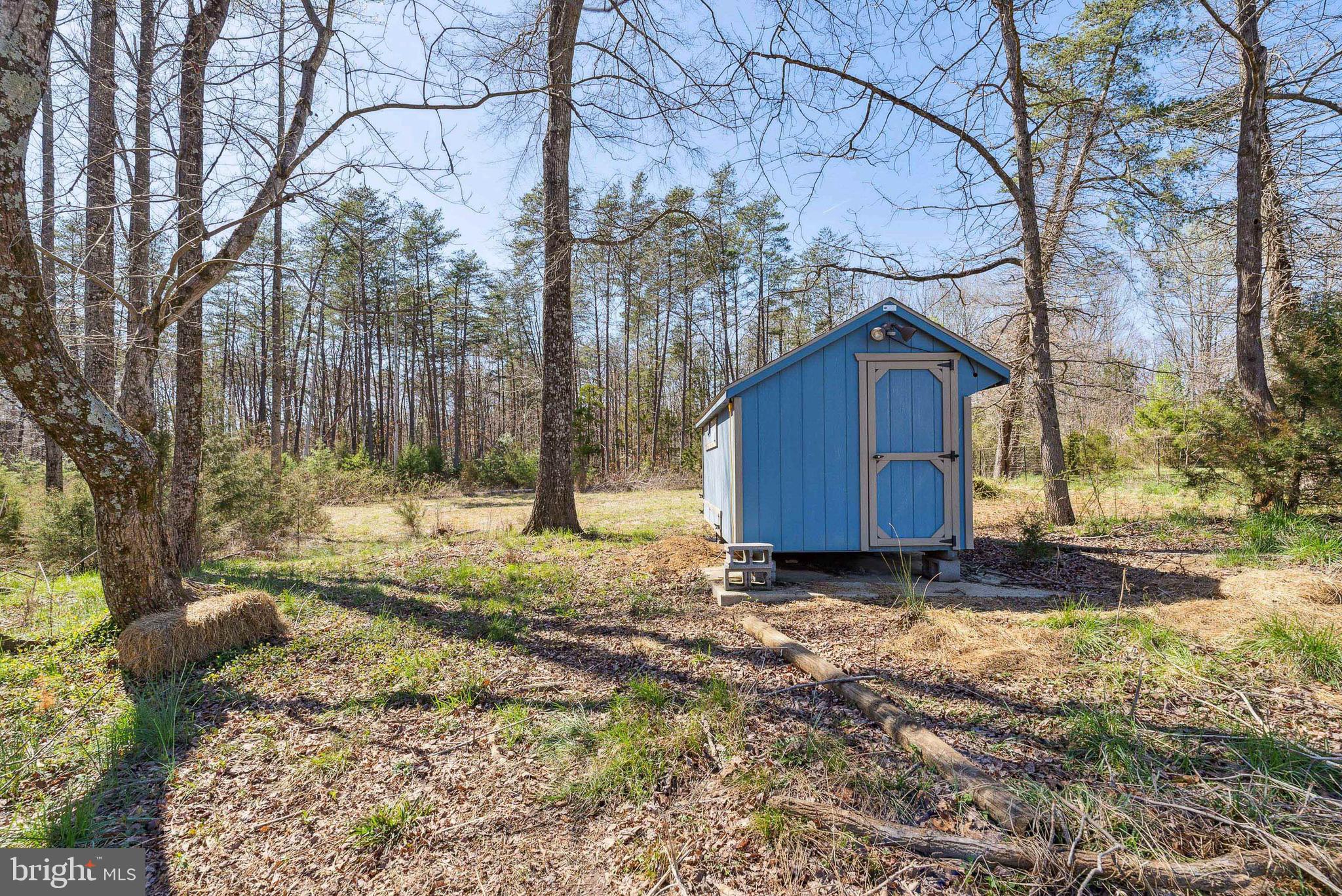 GOLDEN HILL ESTS - Residential