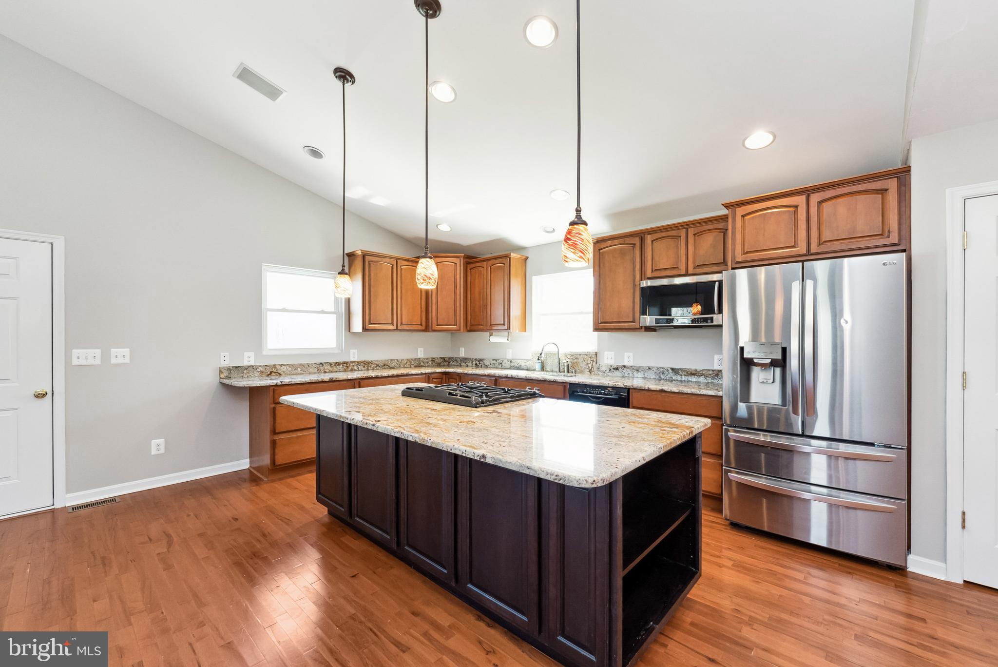 GOLDEN HILL ESTS - Residential