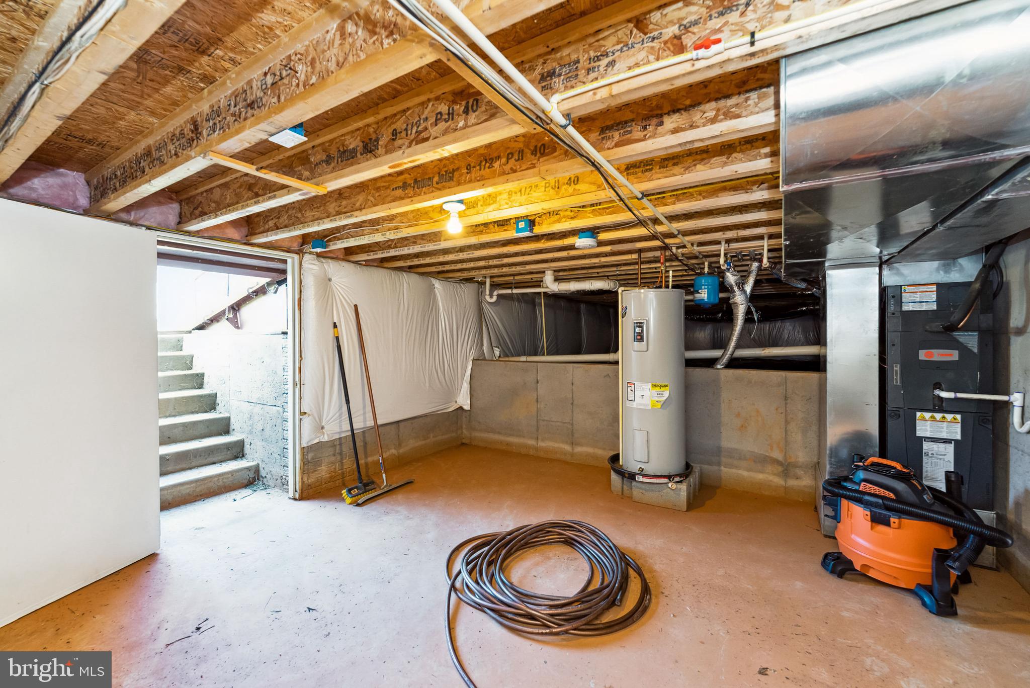 GOLDEN HILL ESTS - Residential