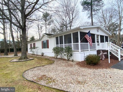 Mobile Home For Sale - 26760 Castaway Circle #2882<br/> LONG NECK, DE 19966