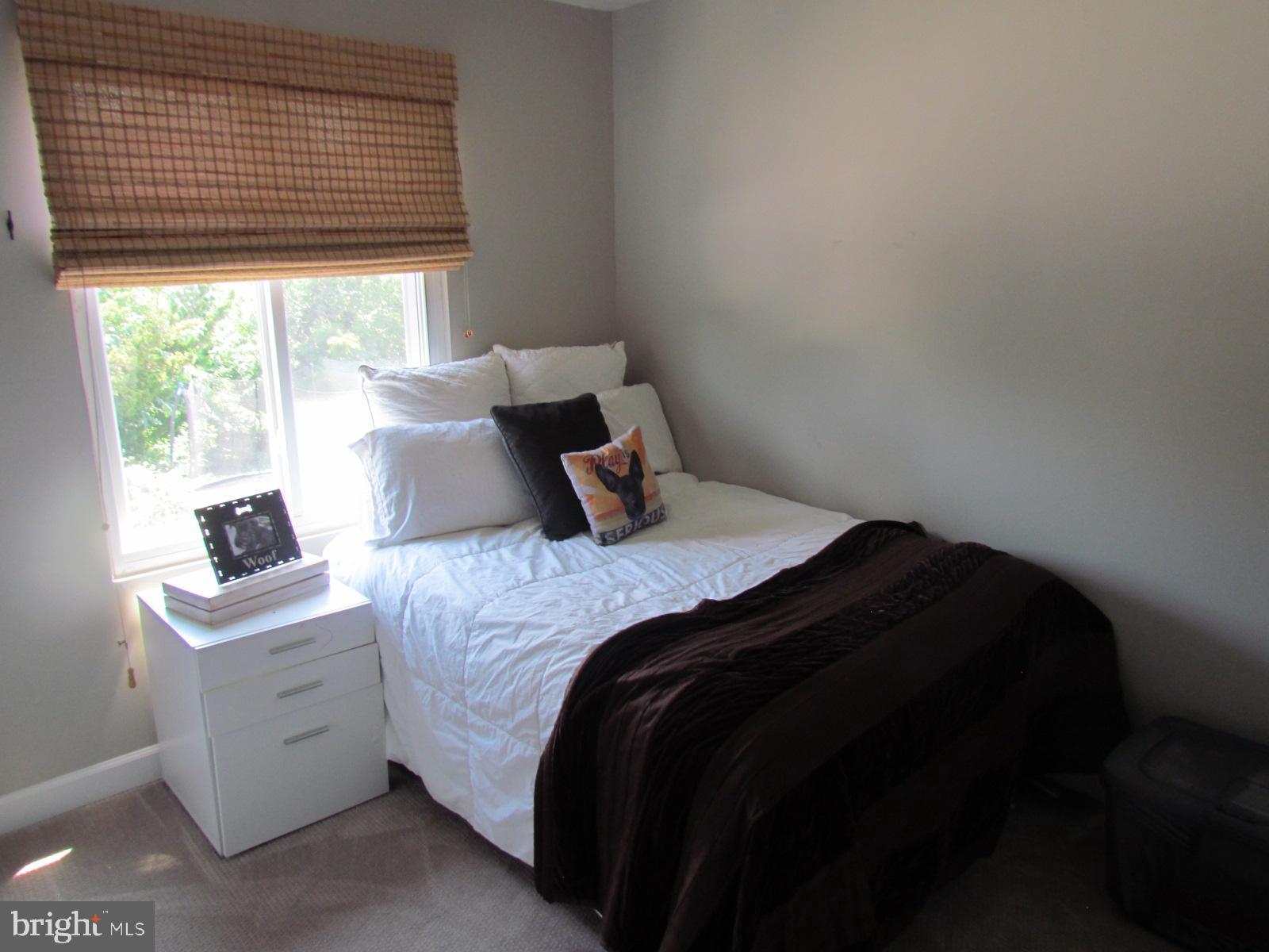 WHISPERING WOODS - Residential