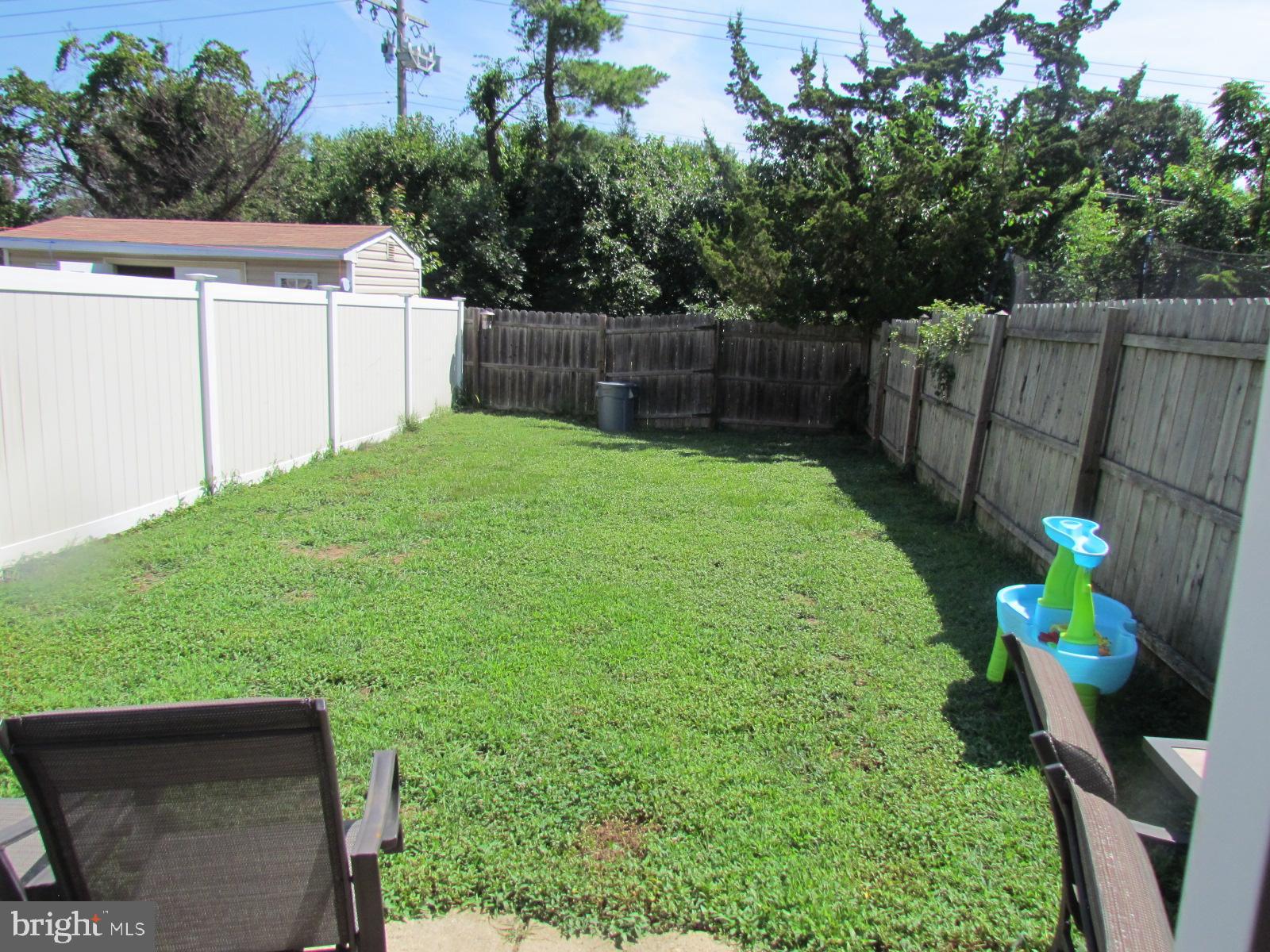 WHISPERING WOODS - Residential