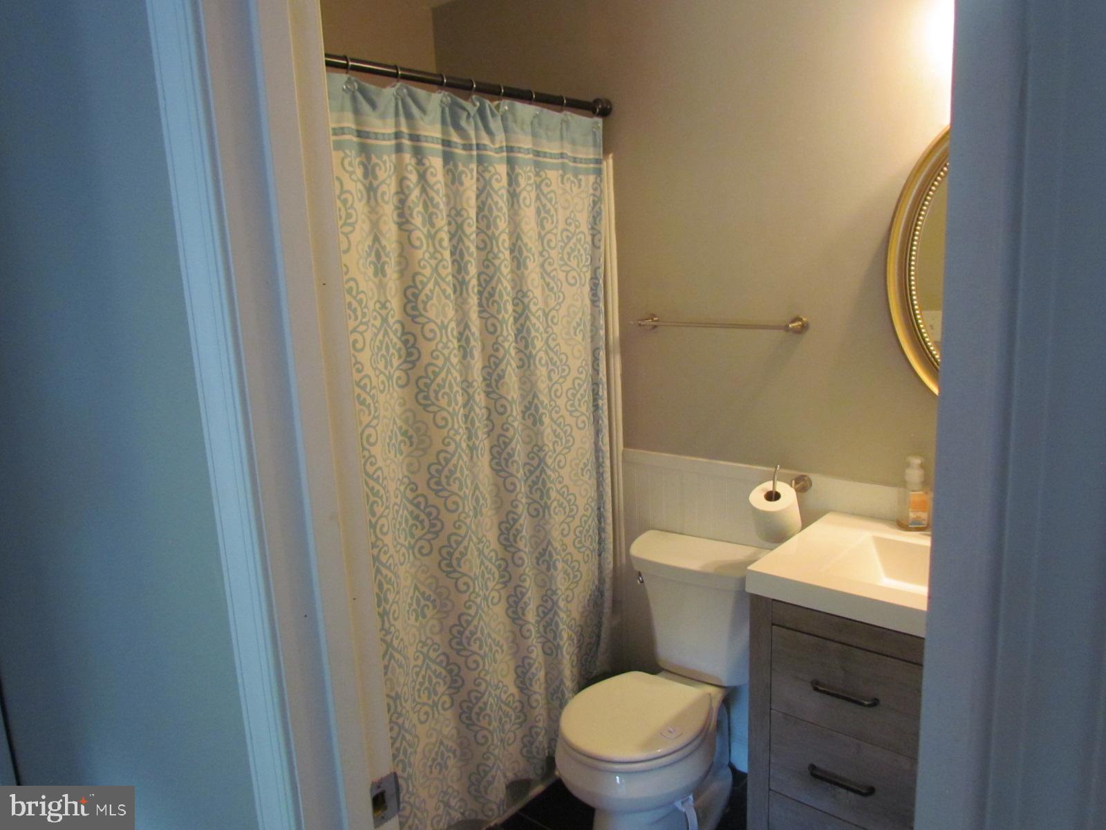 WHISPERING WOODS - Residential