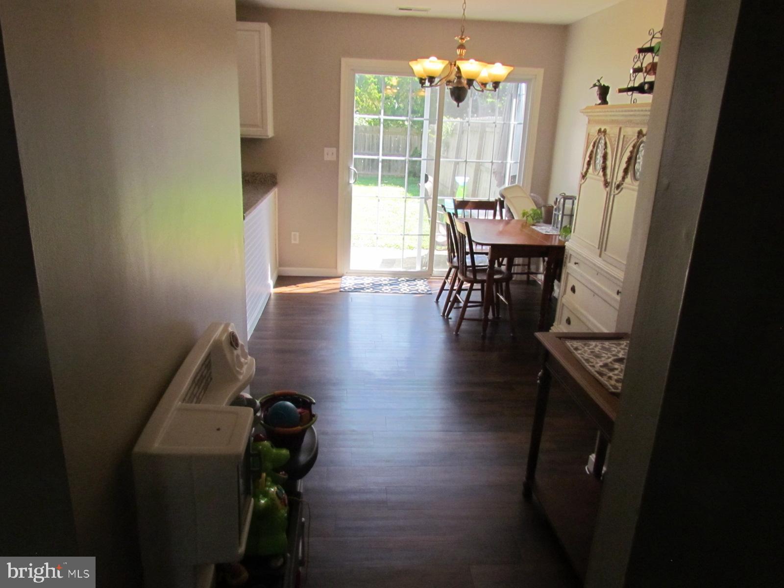 WHISPERING WOODS - Residential