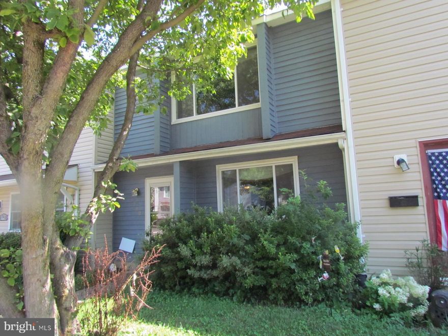 SHOWING AGENTS - PLEASE WEAR YOUR MASK AND GLOVES WHEN SHOWING THIS PROPERTY.This property will become active for showings on 8/1/20, and may be shown all weekend, as the tenant will be gone.THIS PROPERTY CANNOT SETTLE UNTIL AFTER 9/20/20.