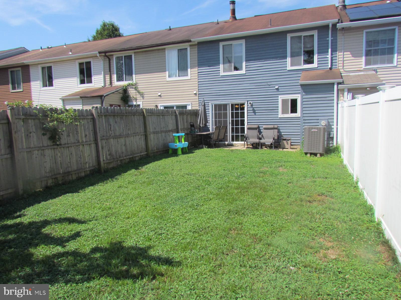 WHISPERING WOODS - Residential