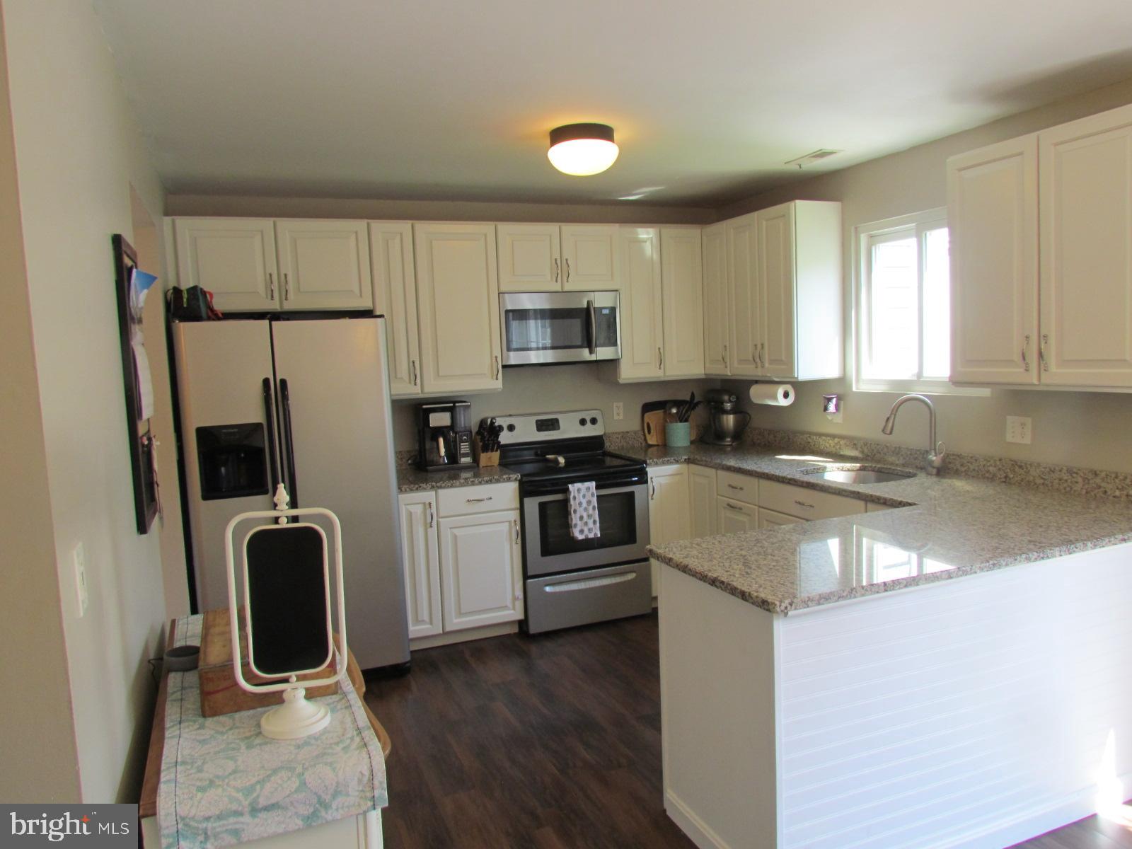 WHISPERING WOODS - Residential