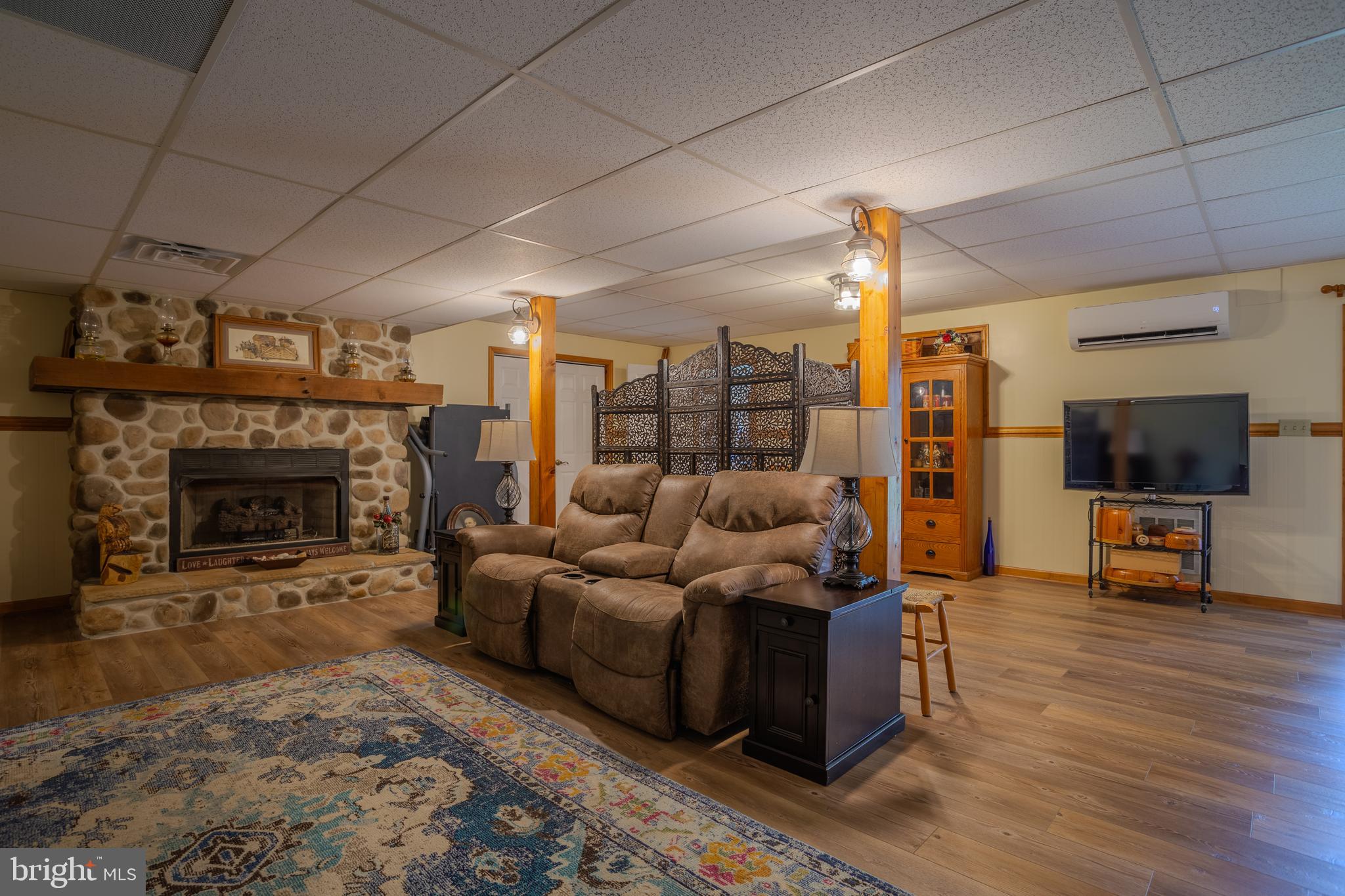 DUCHESS ESTATES - Residential