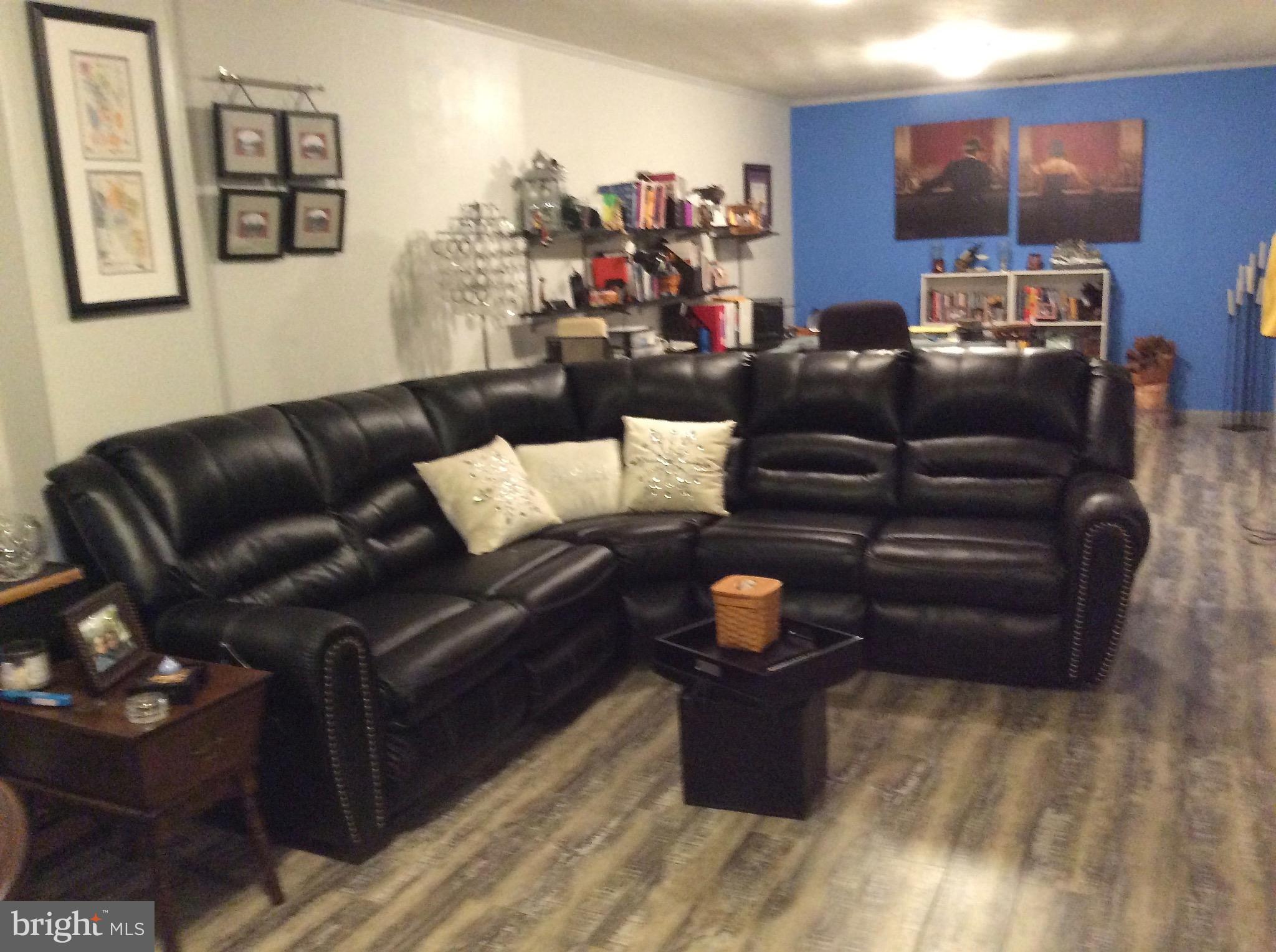 KINGS POINT - Residential