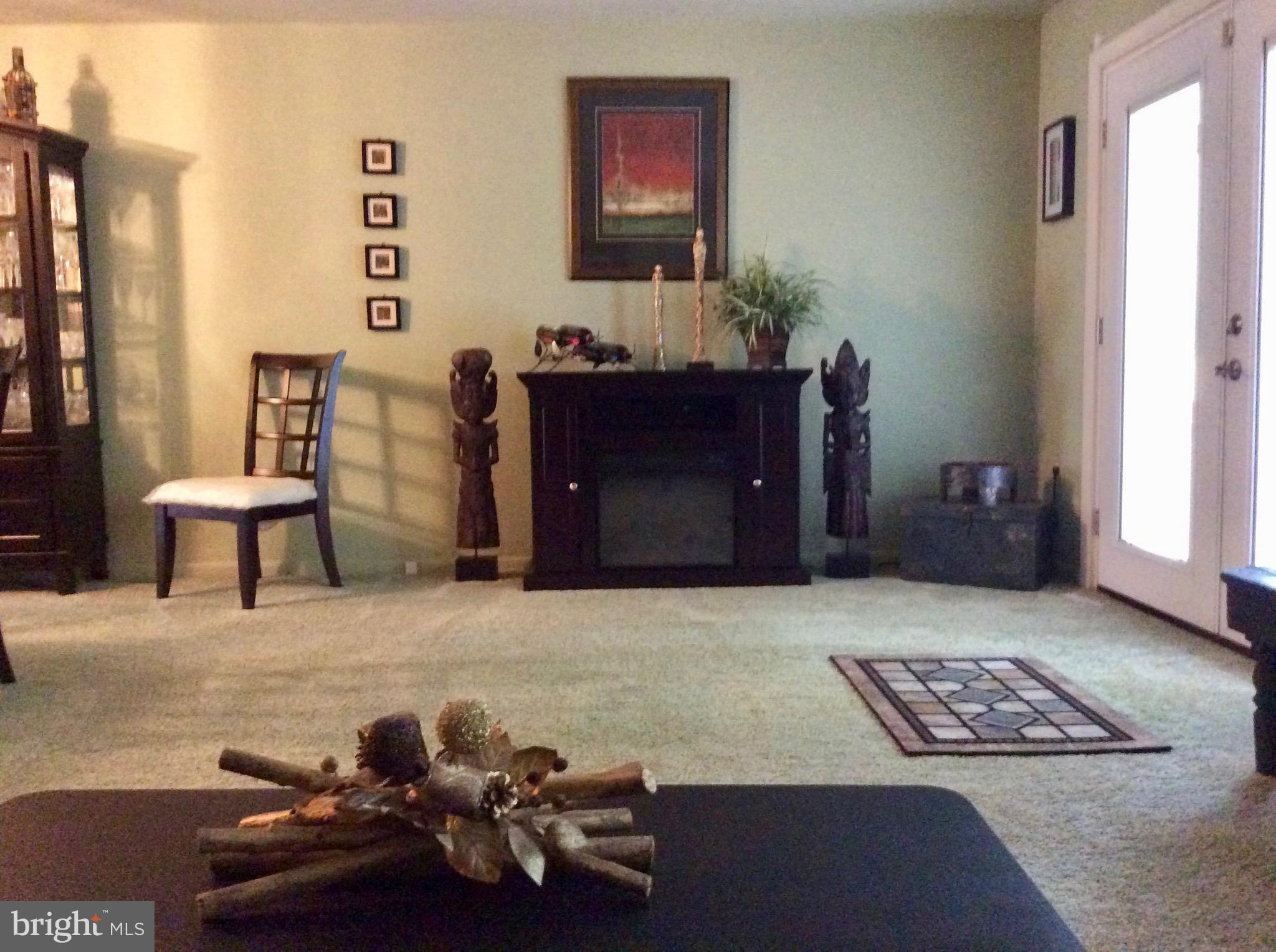 KINGS POINT - Residential