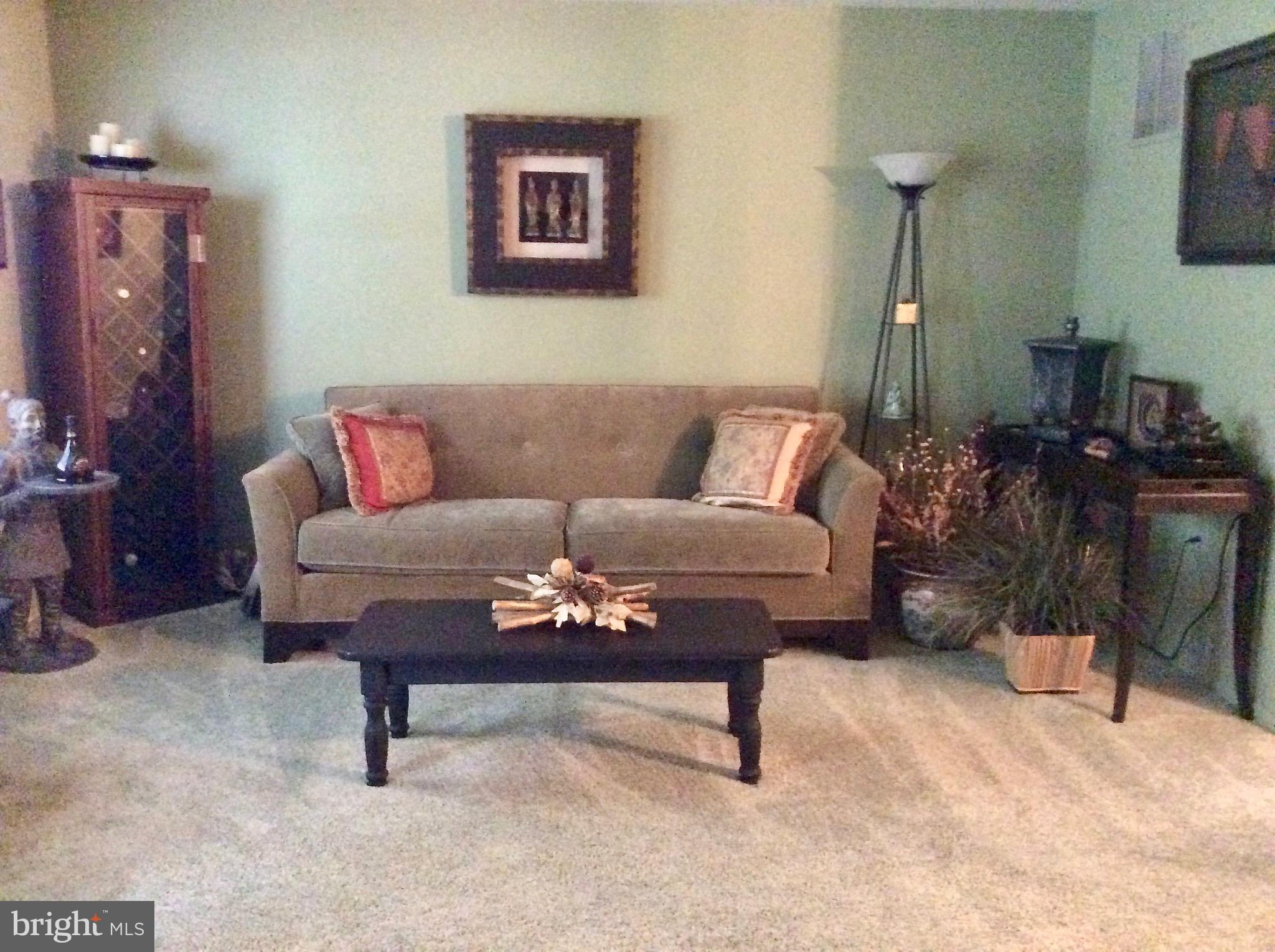 KINGS POINT - Residential