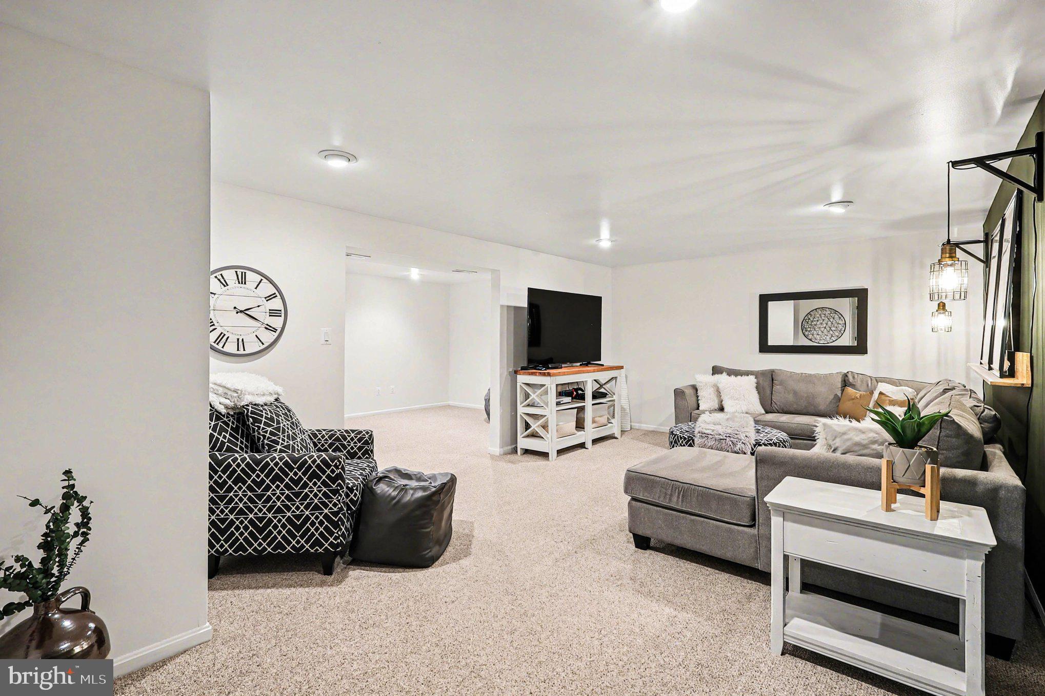 CARRIAGE HILL ESTATES - Residential