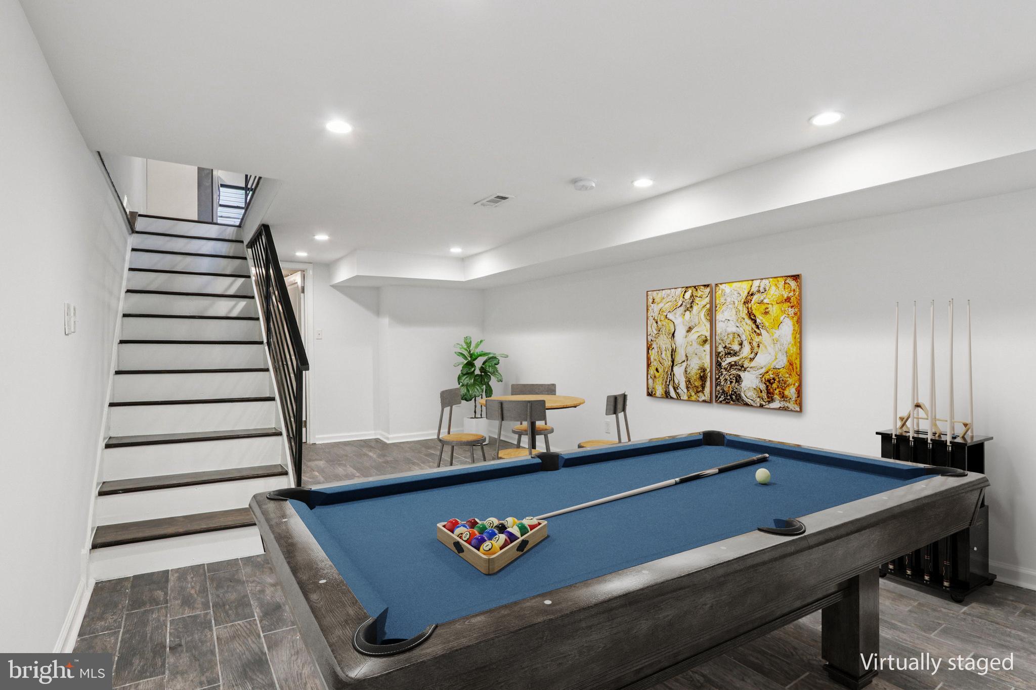 POINT BREEZE - Residential