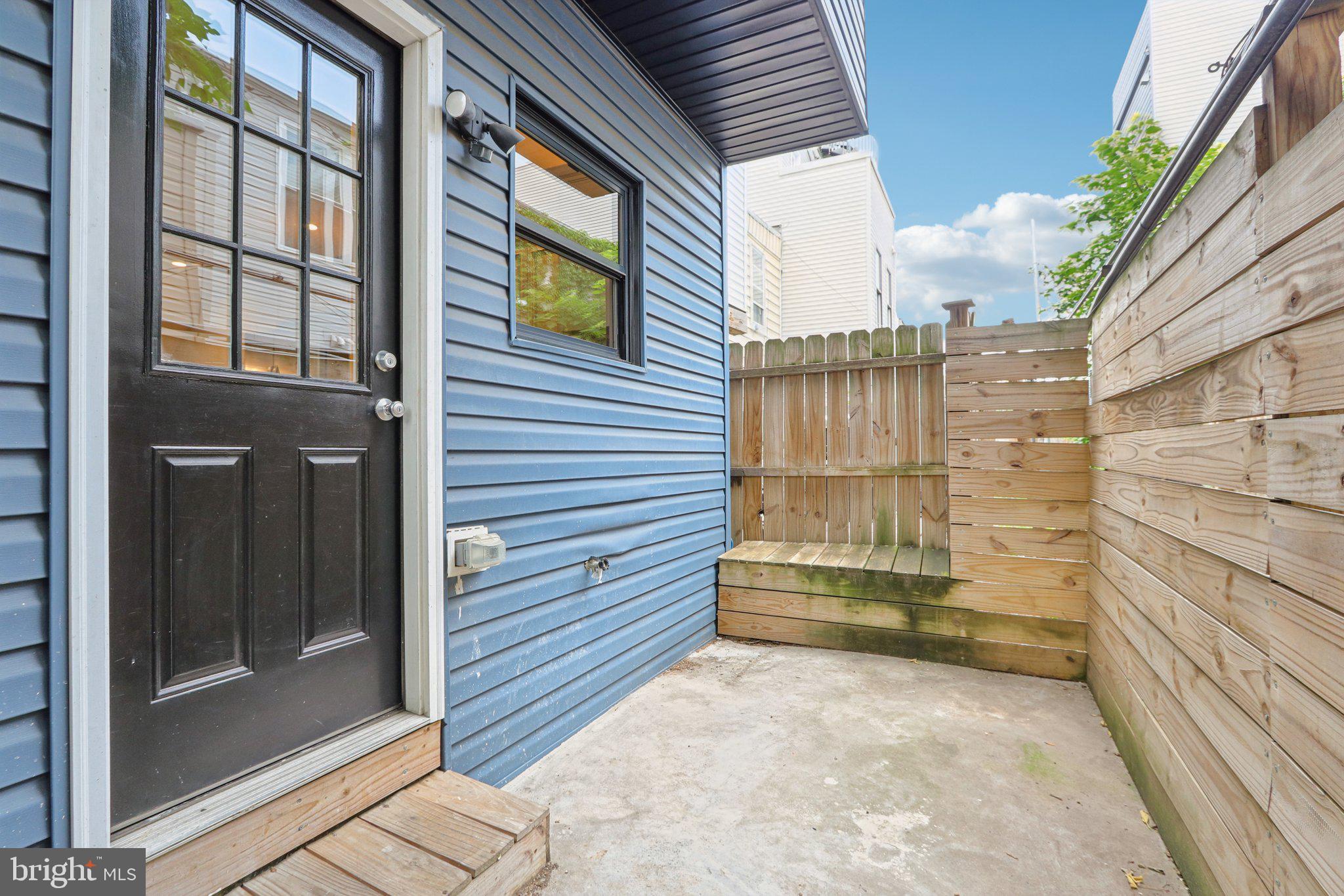 POINT BREEZE - Residential