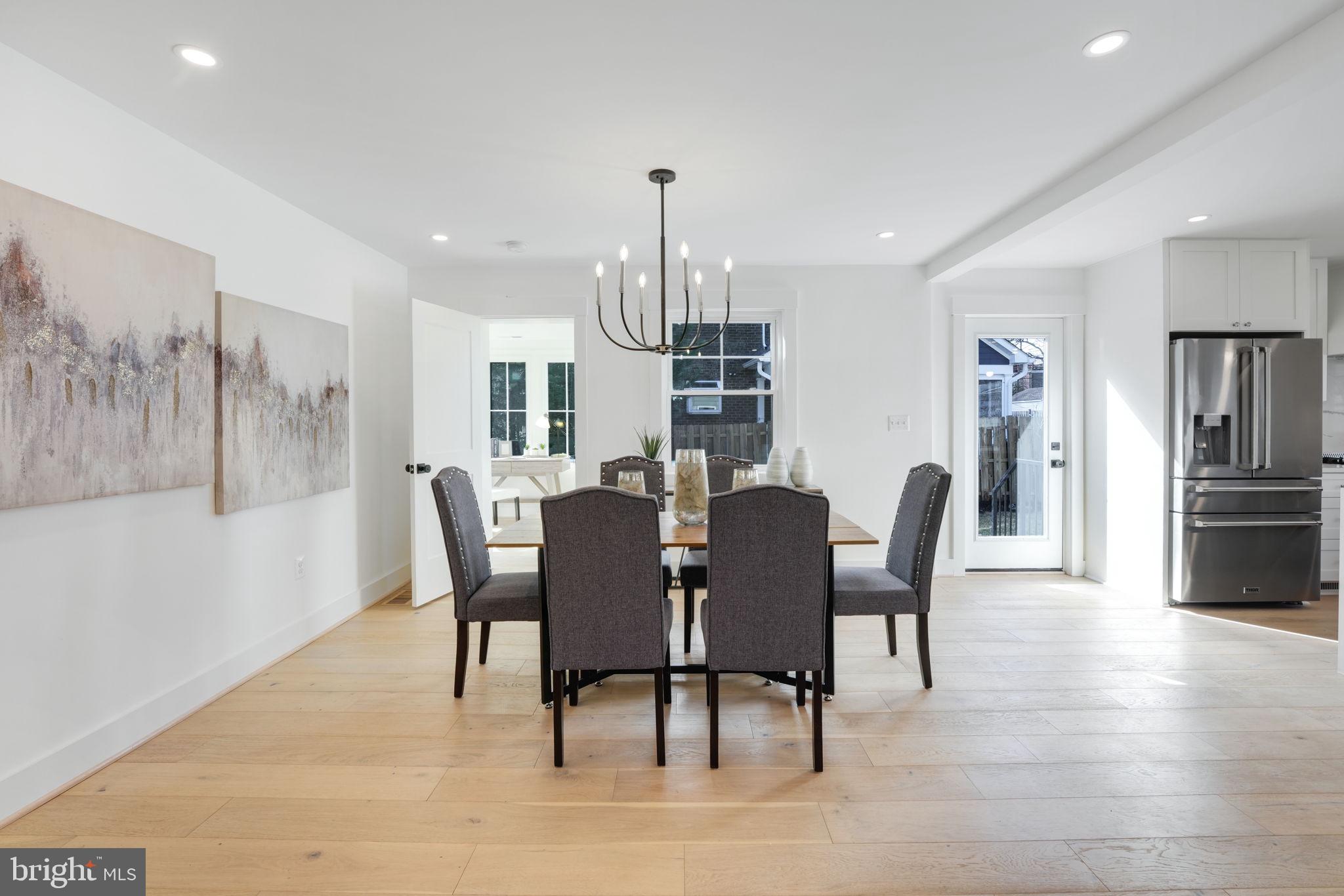 ARLINGTON FOREST - Residential