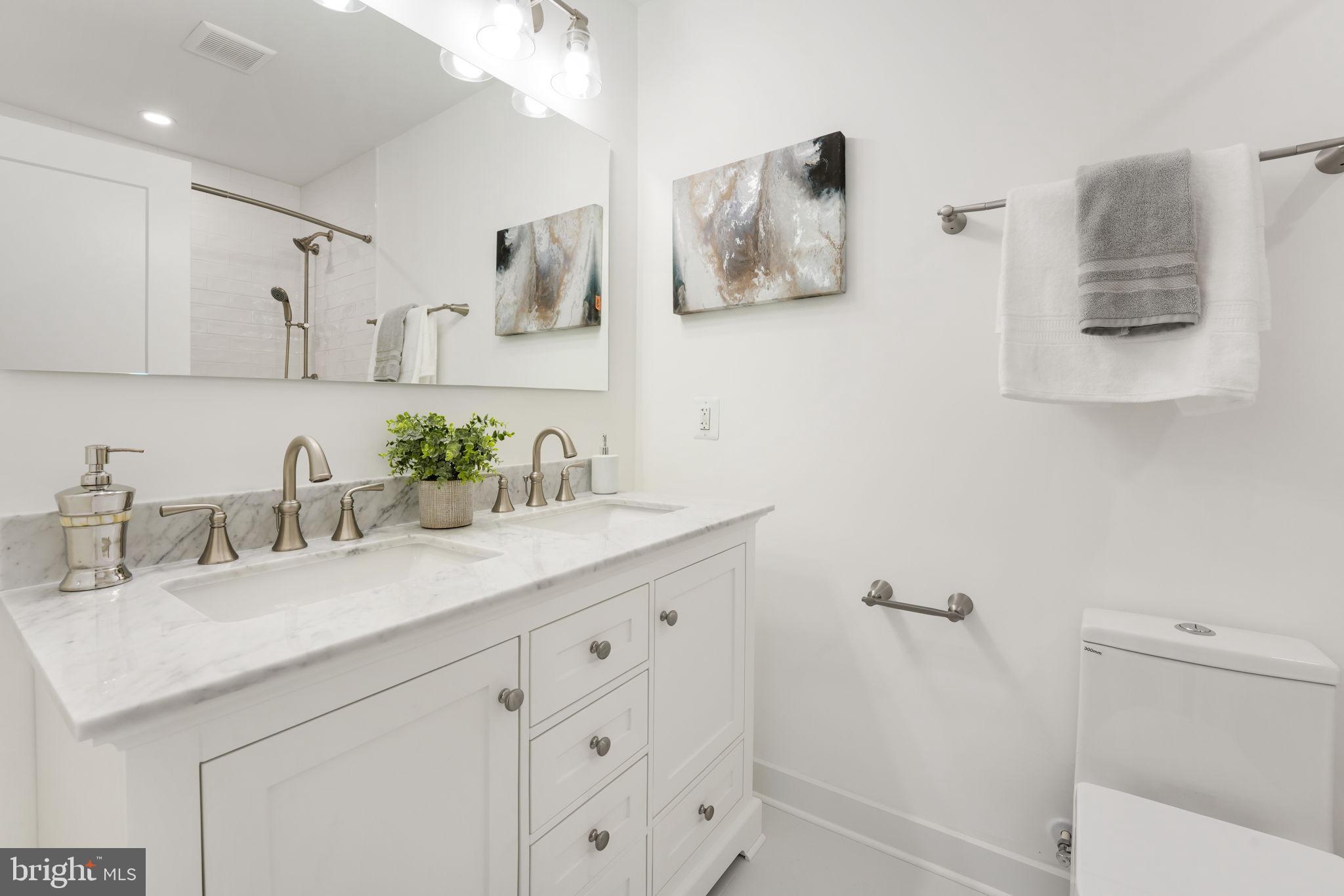 ARLINGTON FOREST - Residential