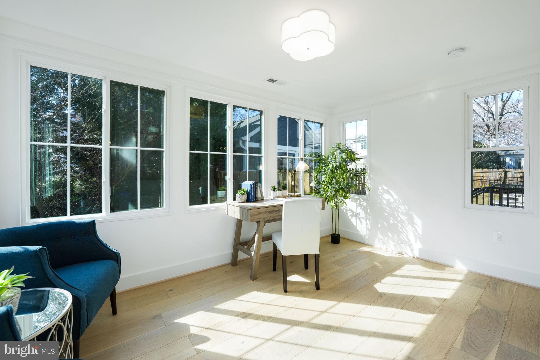 ARLINGTON FOREST - Residential