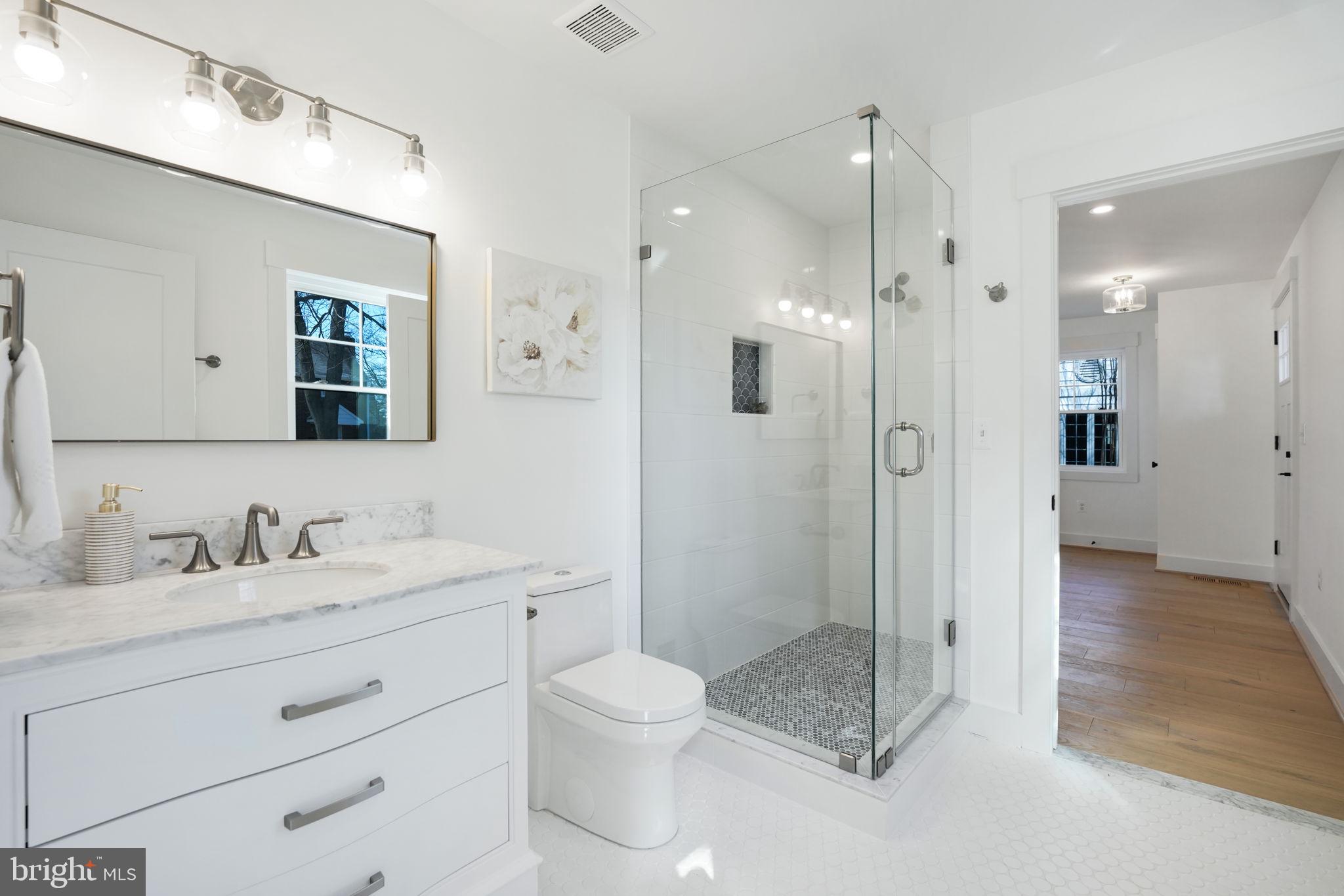 ARLINGTON FOREST - Residential