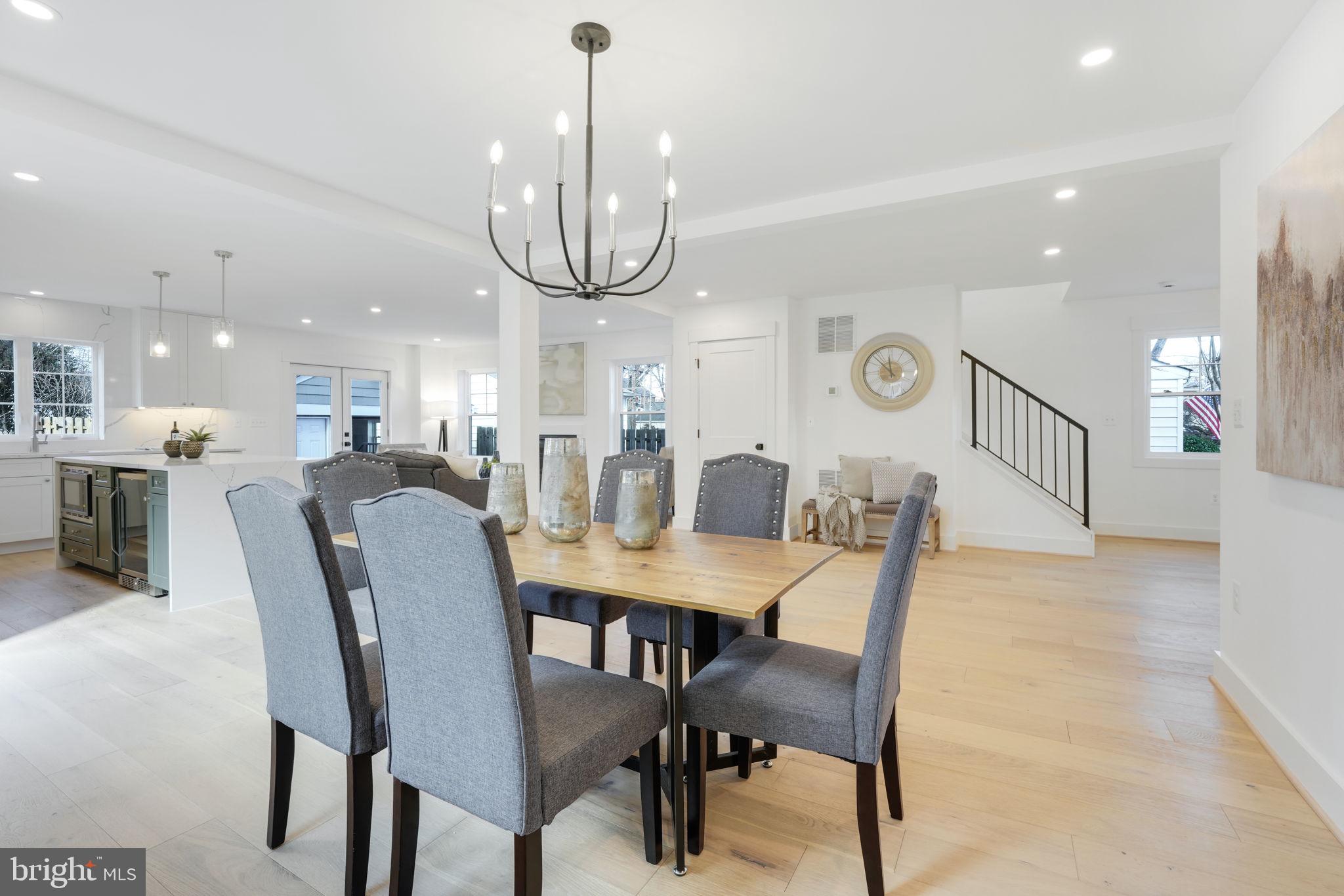 ARLINGTON FOREST - Residential