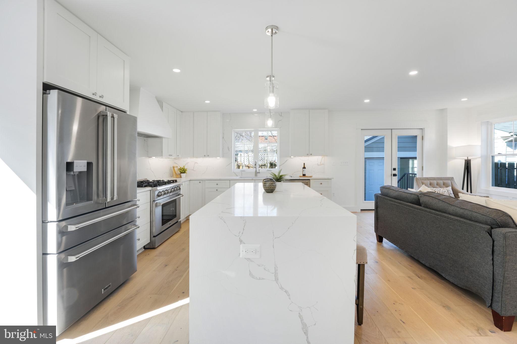 ARLINGTON FOREST - Residential