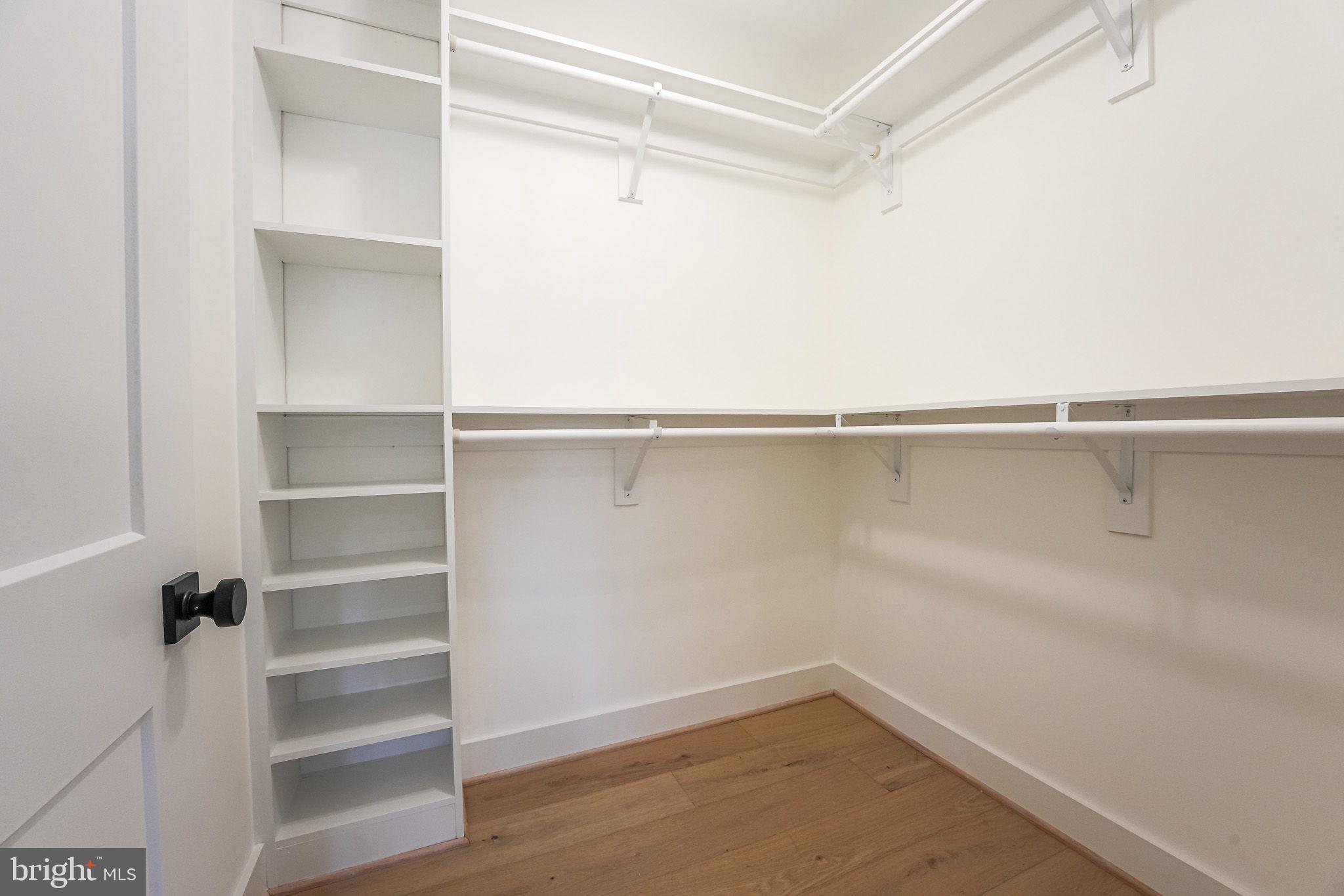 ARLINGTON FOREST - Residential