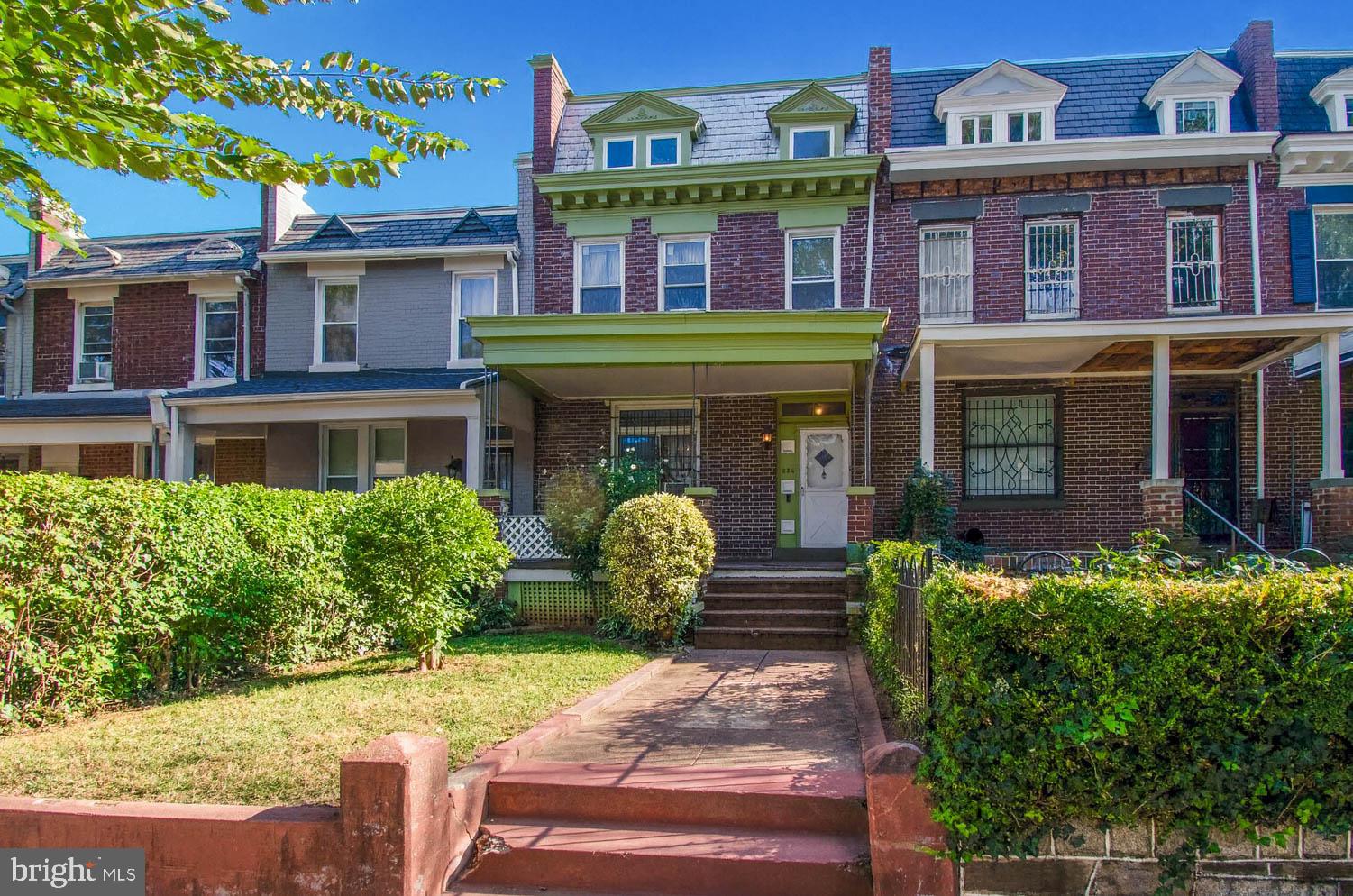 634 IRVING STREET NW