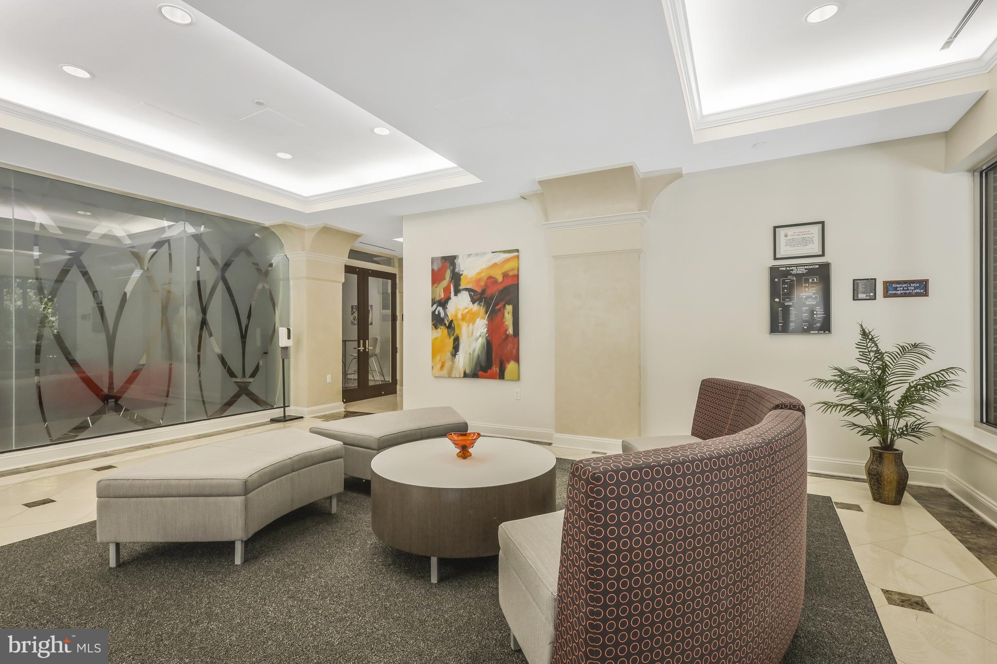 THE BYRON - Residential