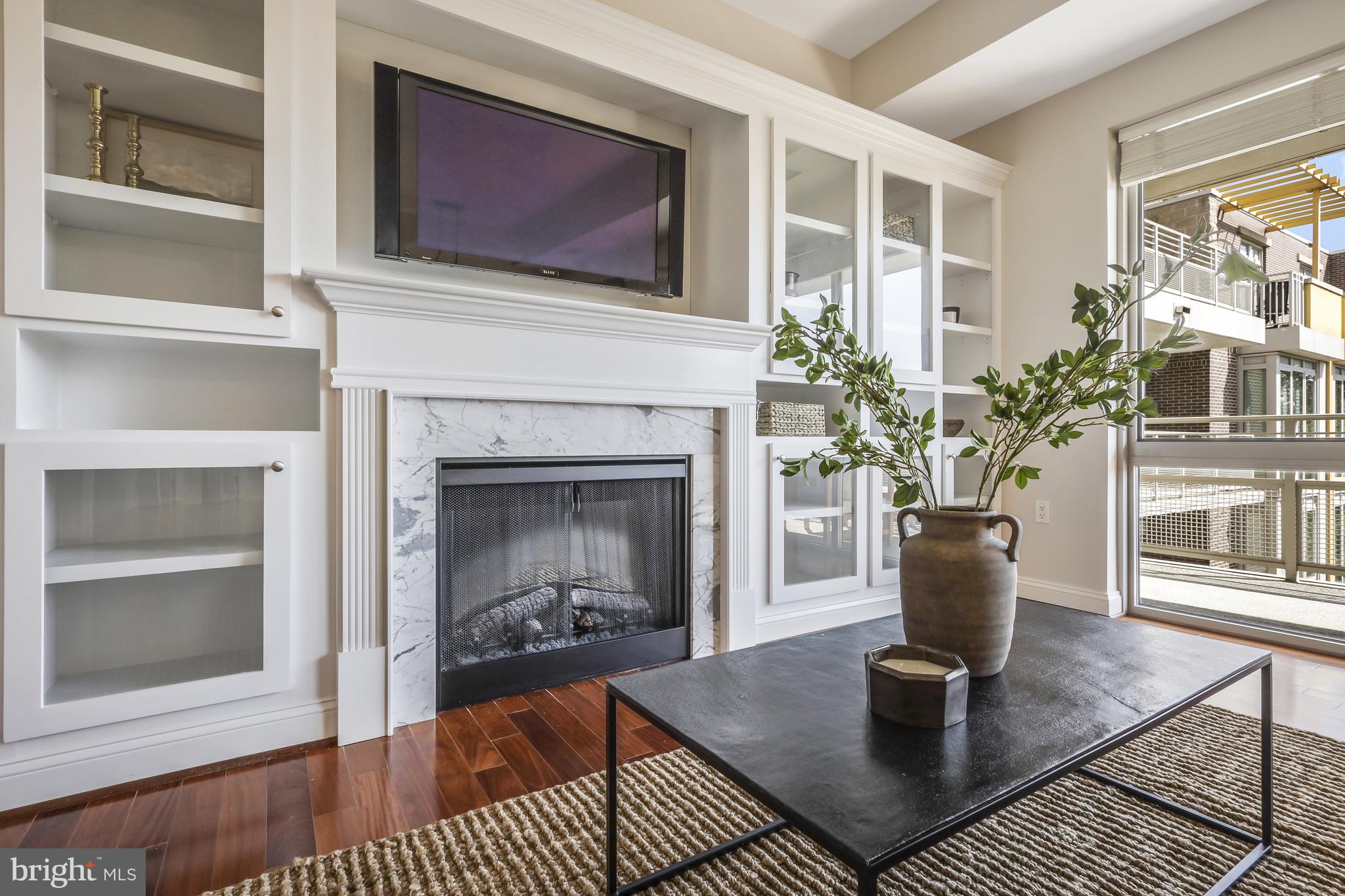 THE BYRON - Residential