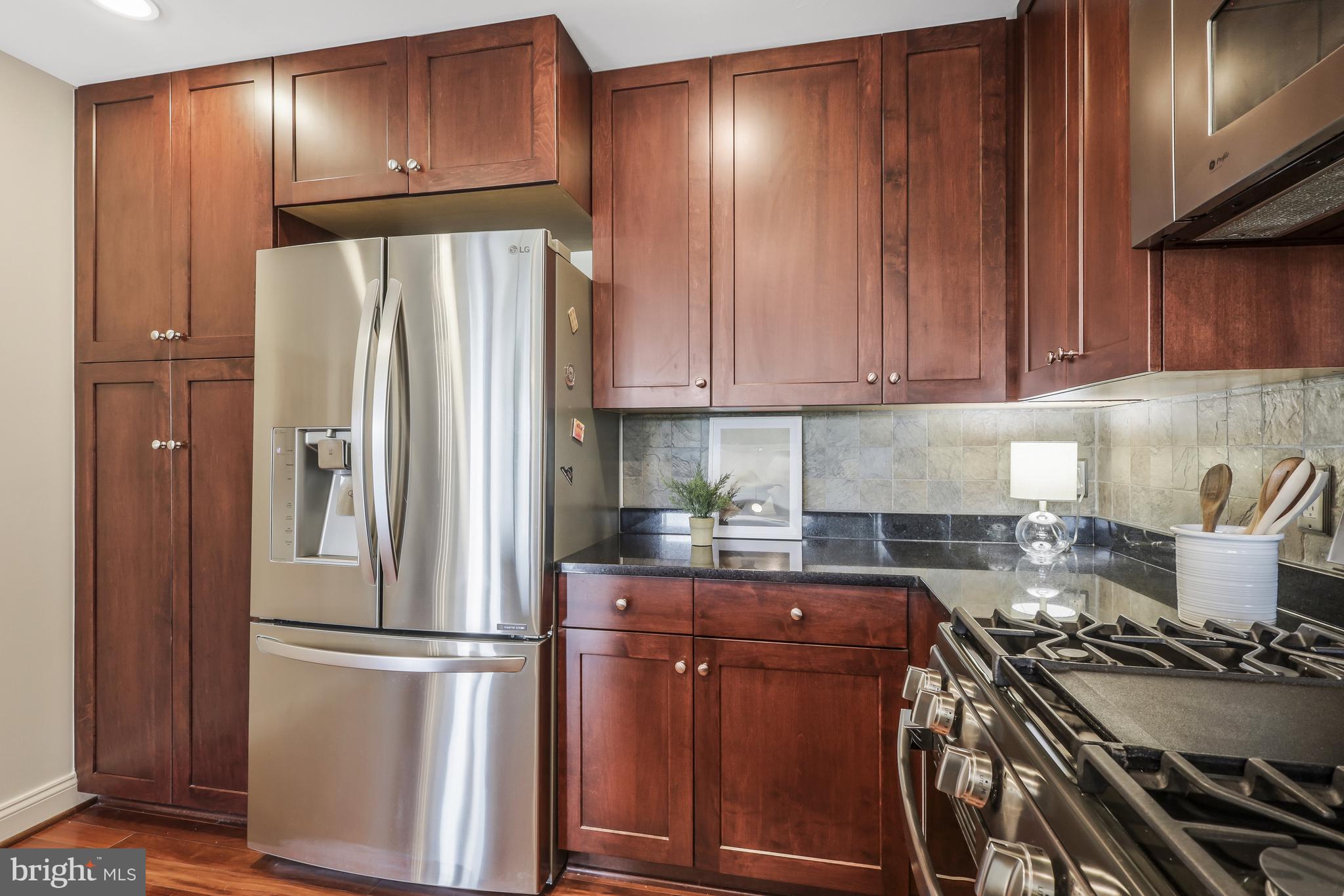 THE BYRON - Residential