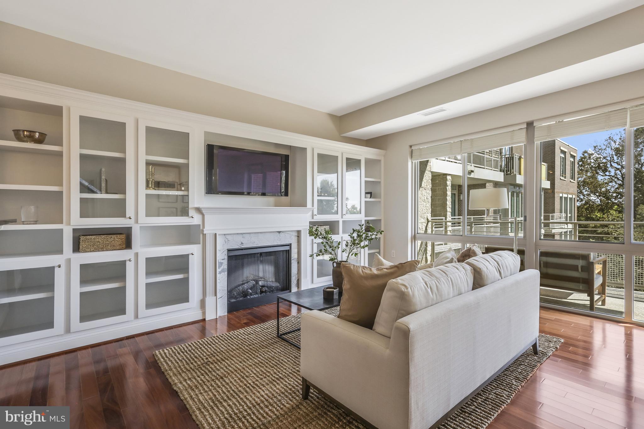 THE BYRON - Residential