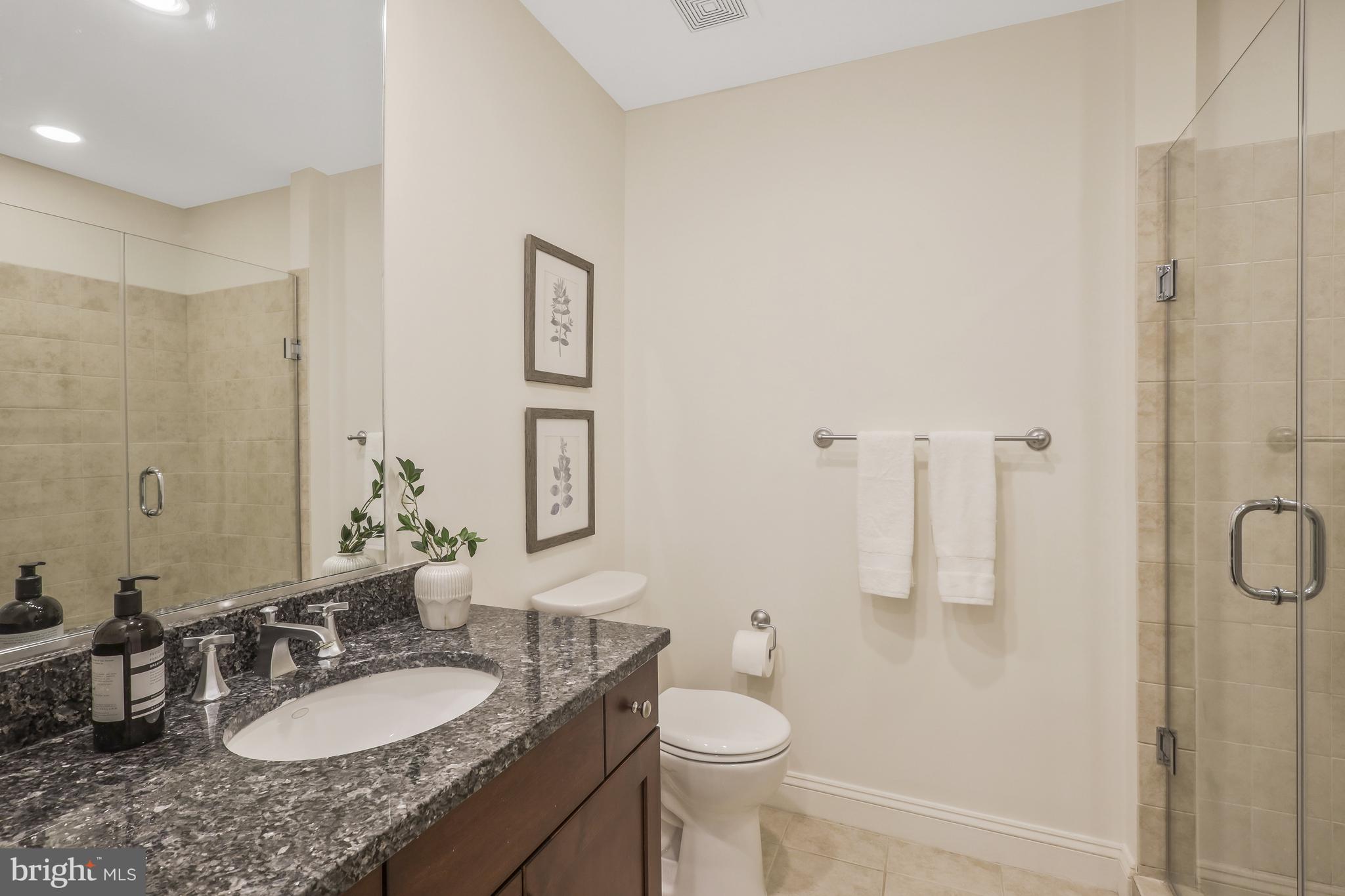 THE BYRON - Residential