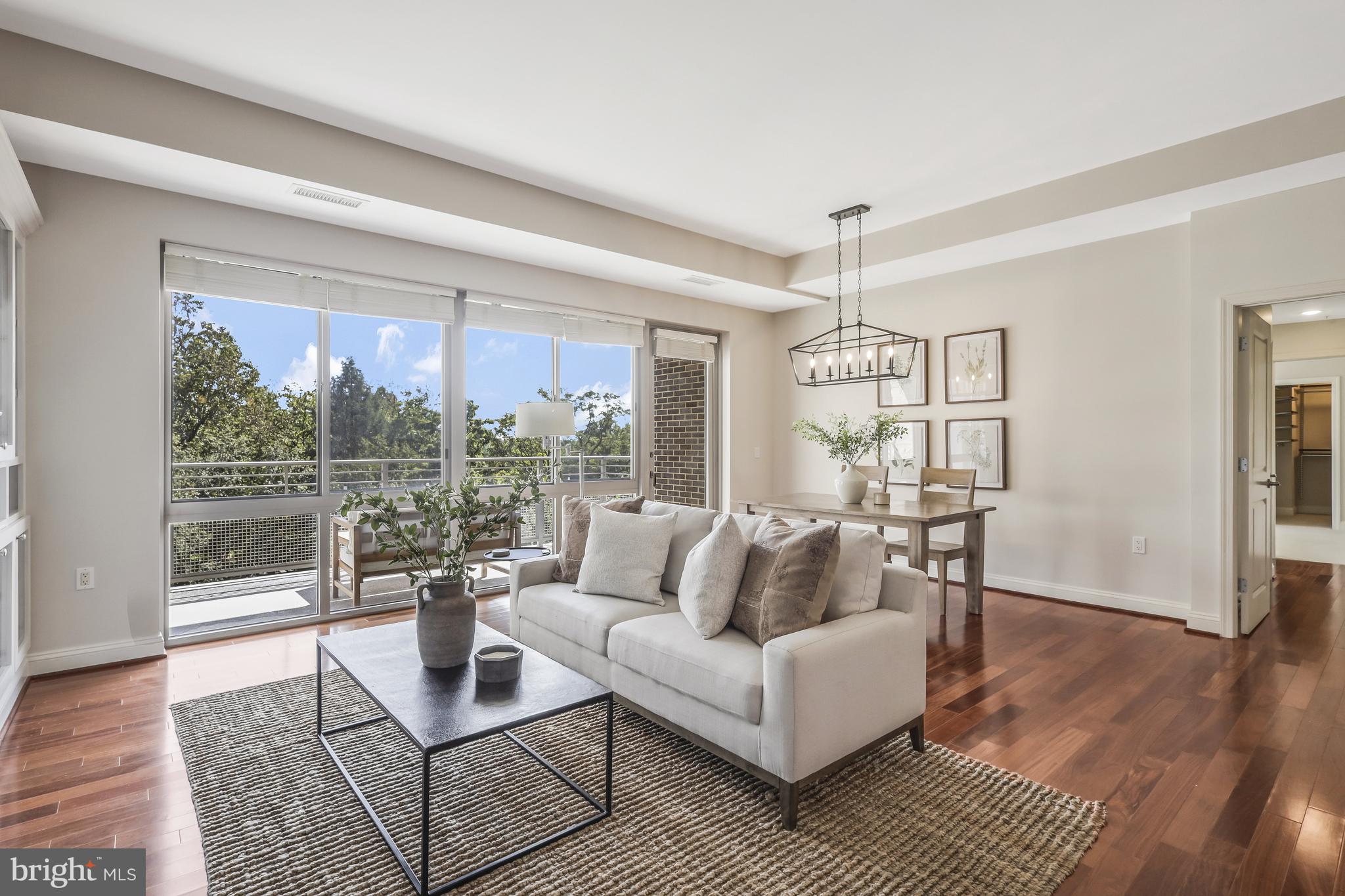 THE BYRON - Residential