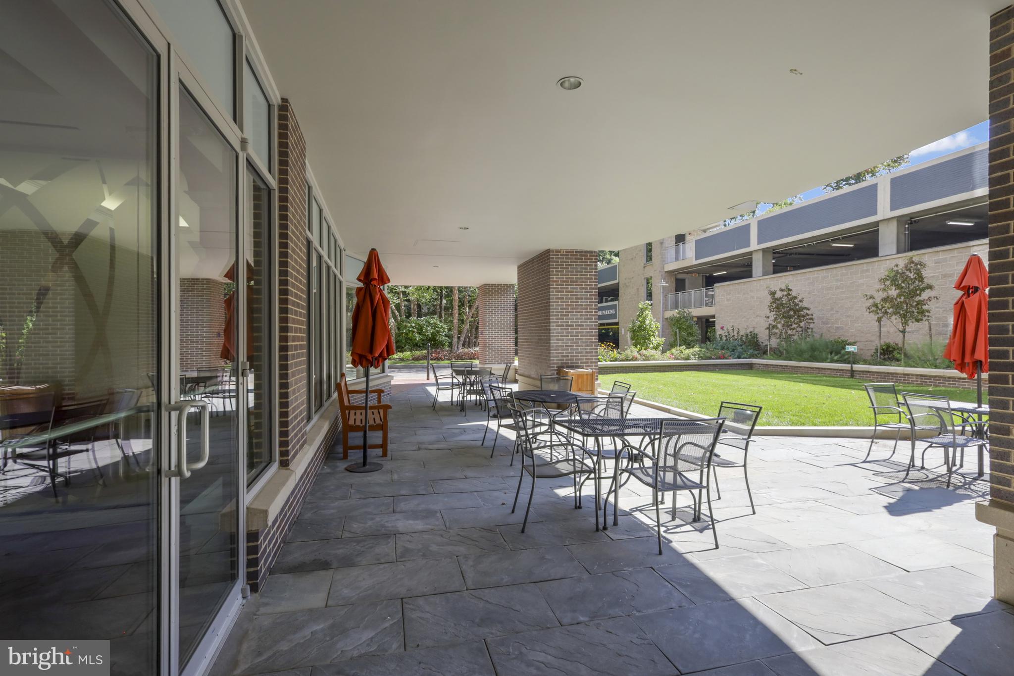 THE BYRON - Residential