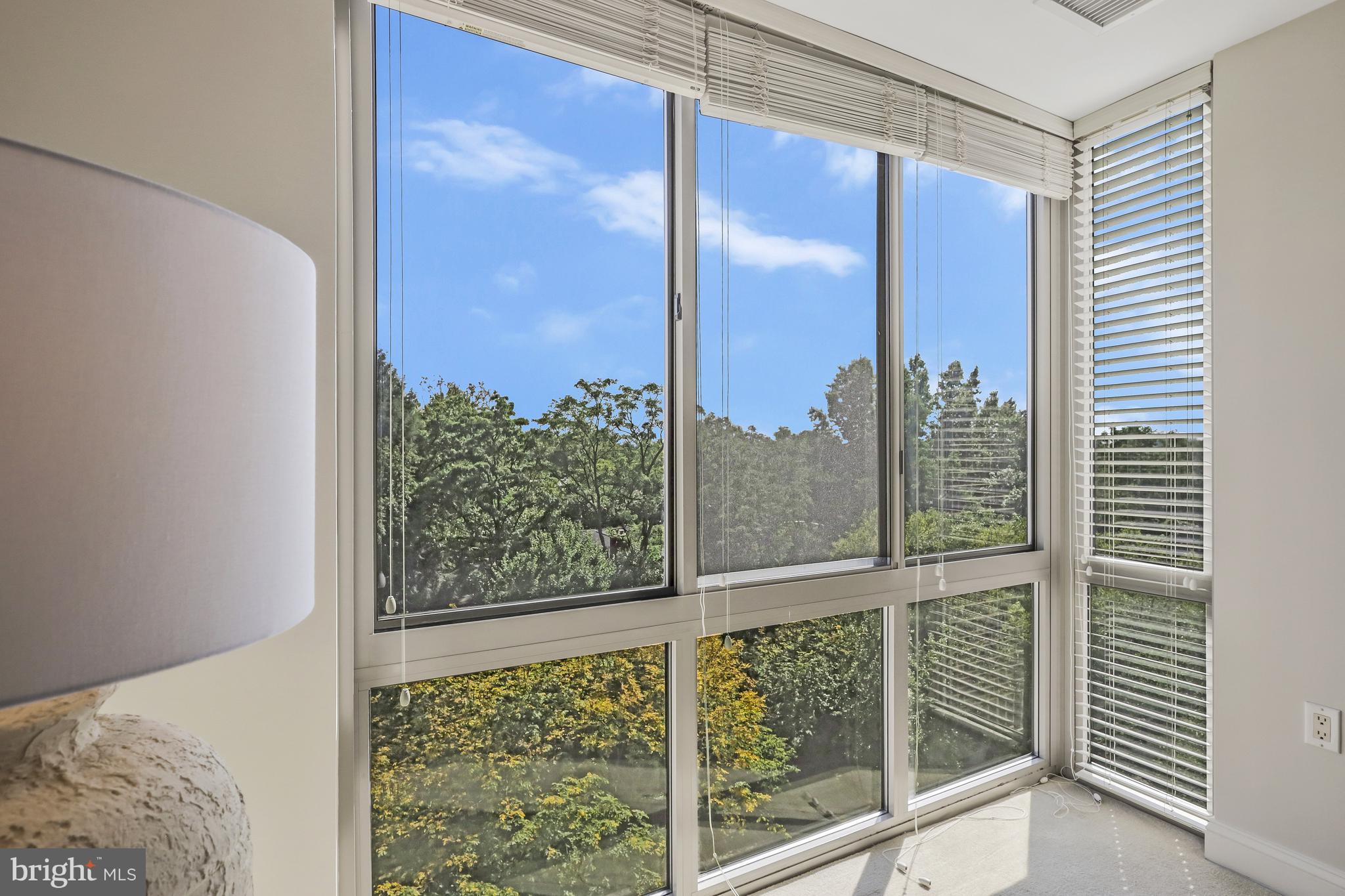 THE BYRON - Residential