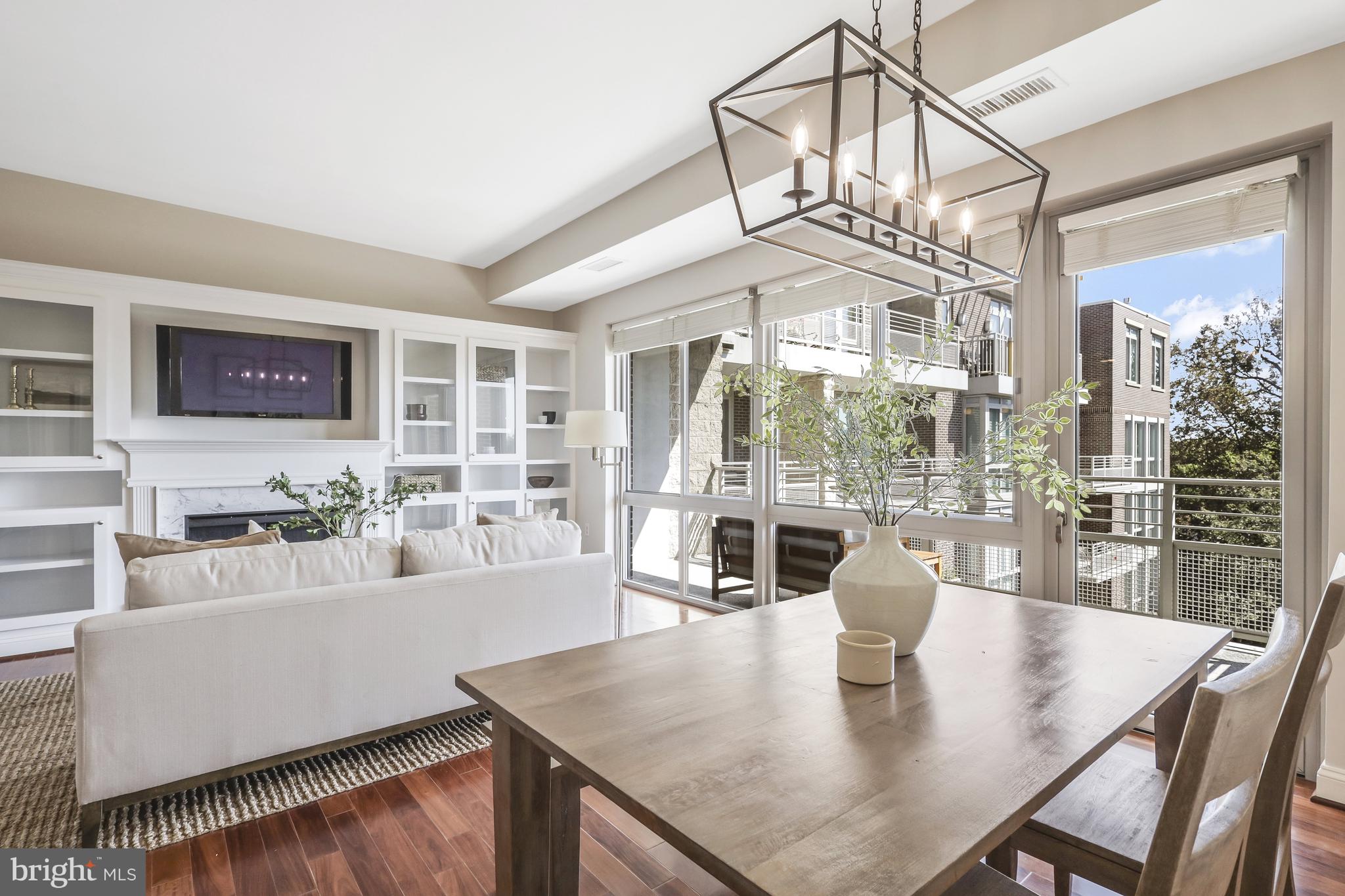 THE BYRON - Residential