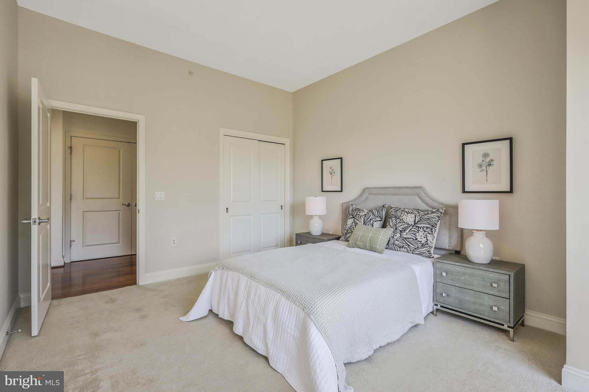 THE BYRON - Residential