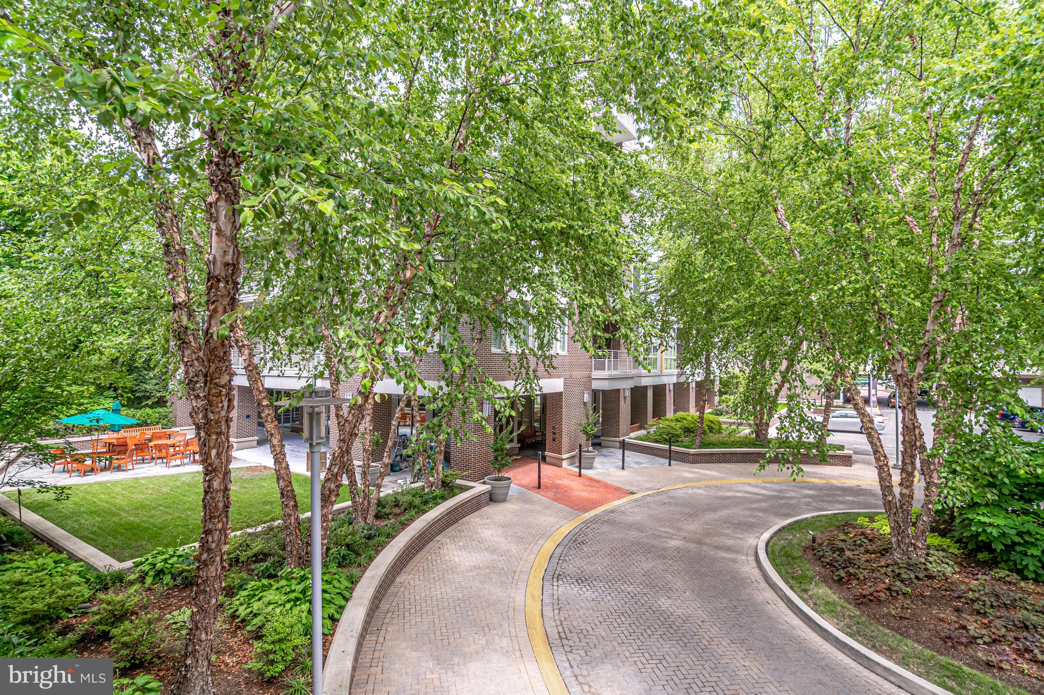 THE BYRON - Residential