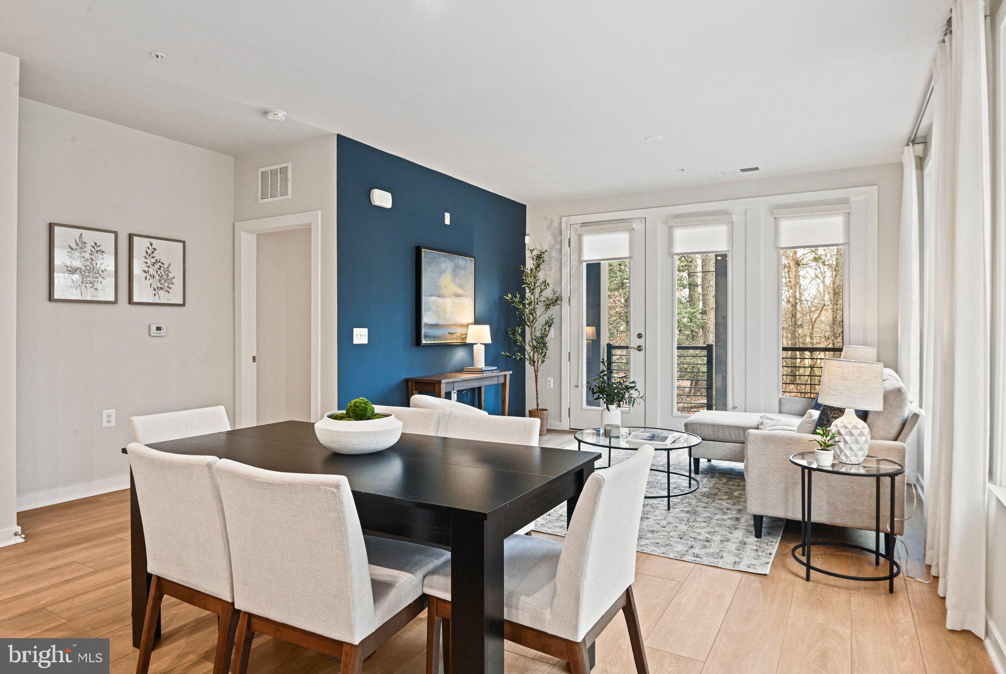 TALL OAKS - Residential