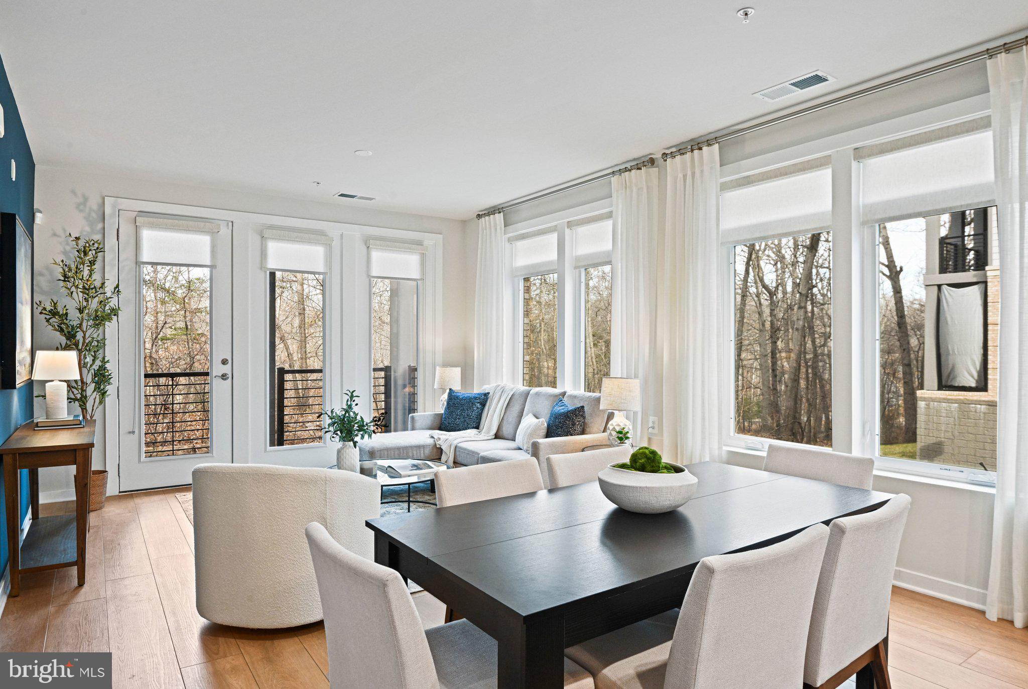 TALL OAKS - Residential