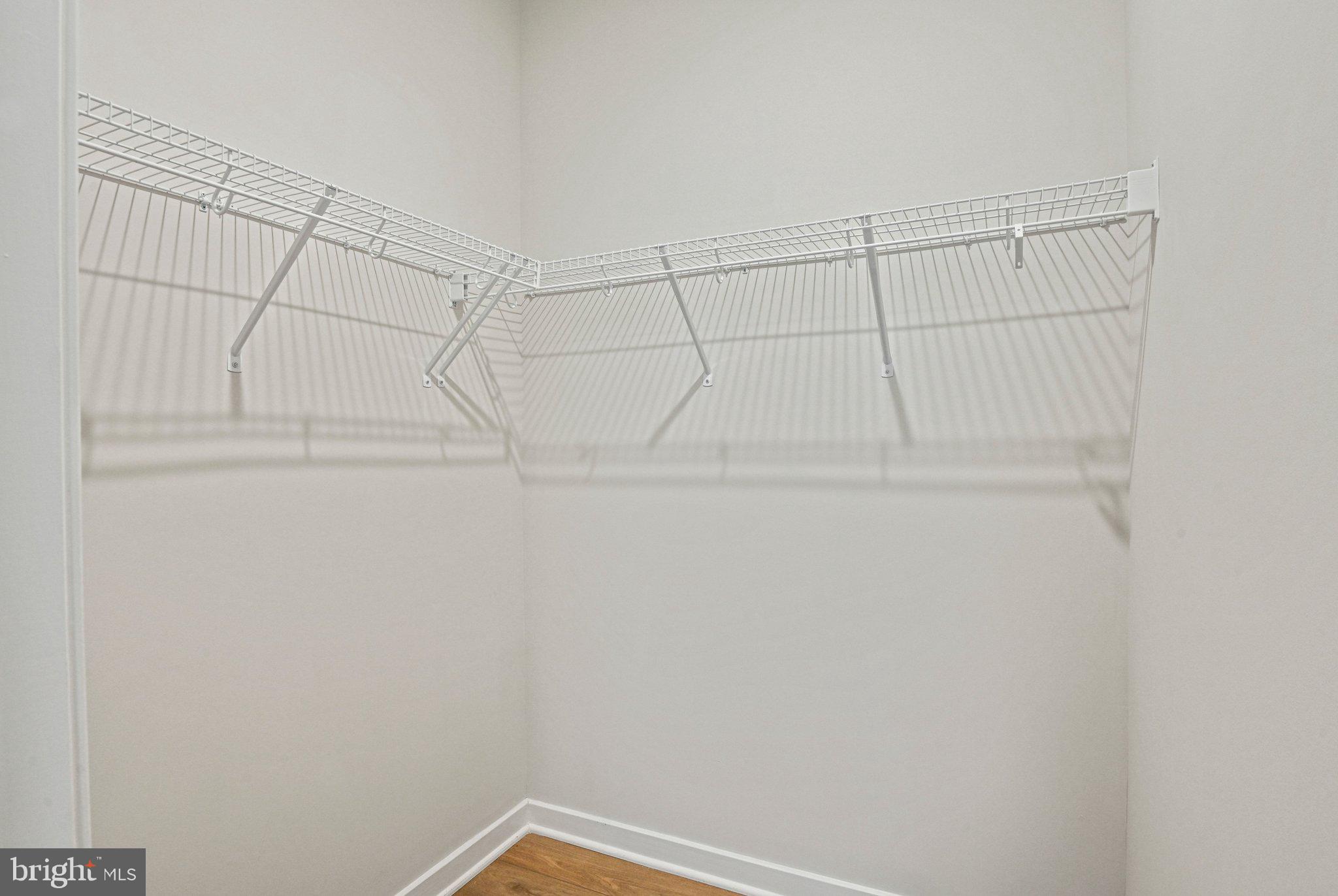 TALL OAKS - Residential