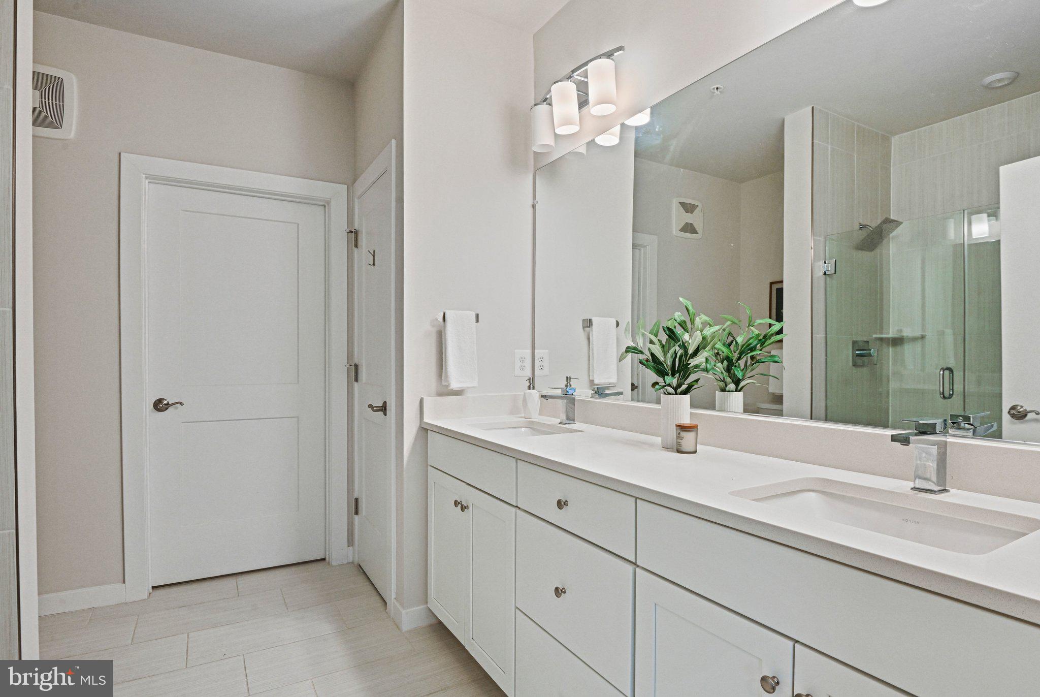 TALL OAKS - Residential