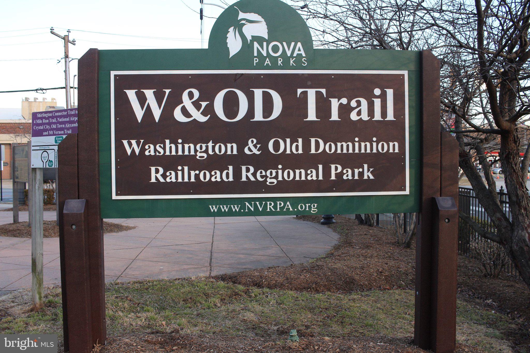 TALL OAKS - Residential