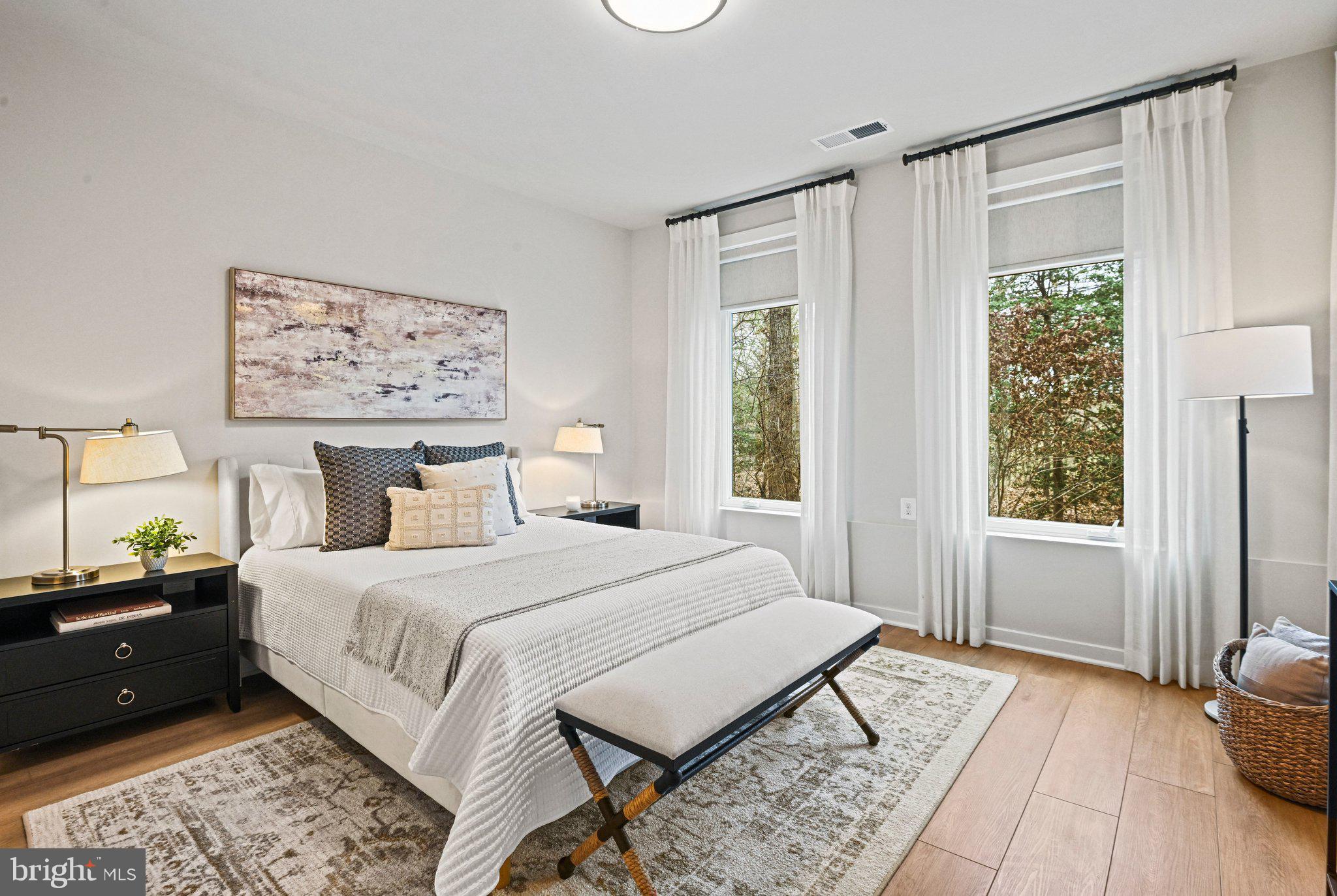 TALL OAKS - Residential