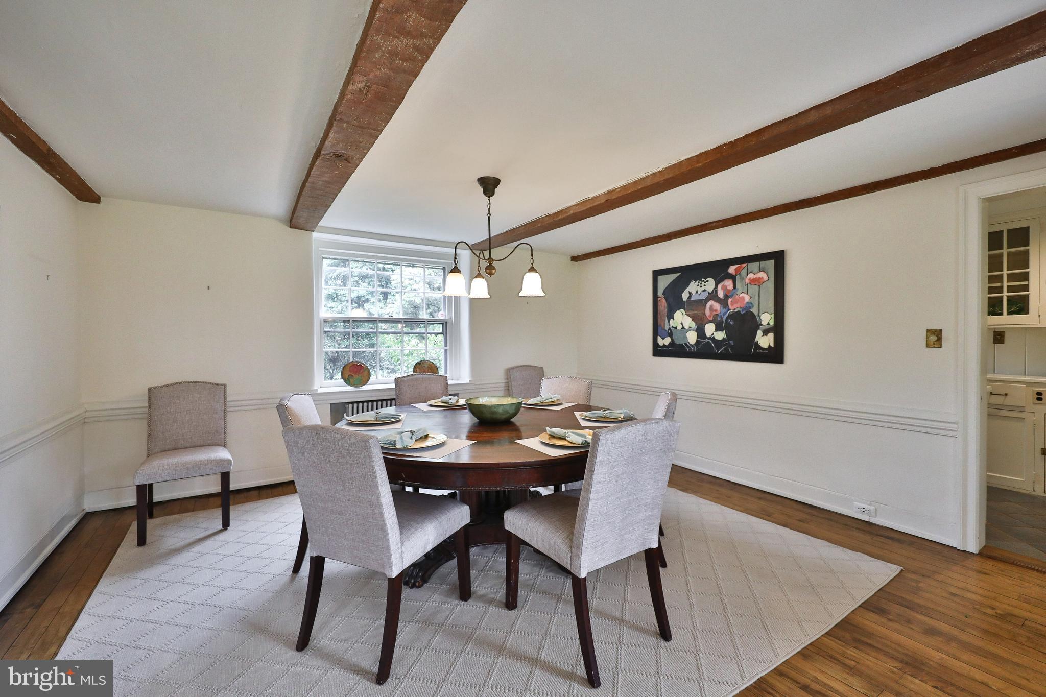 CHESTNUT HILL - Residential